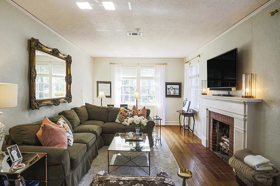 CLIFFEWOOD - Residential