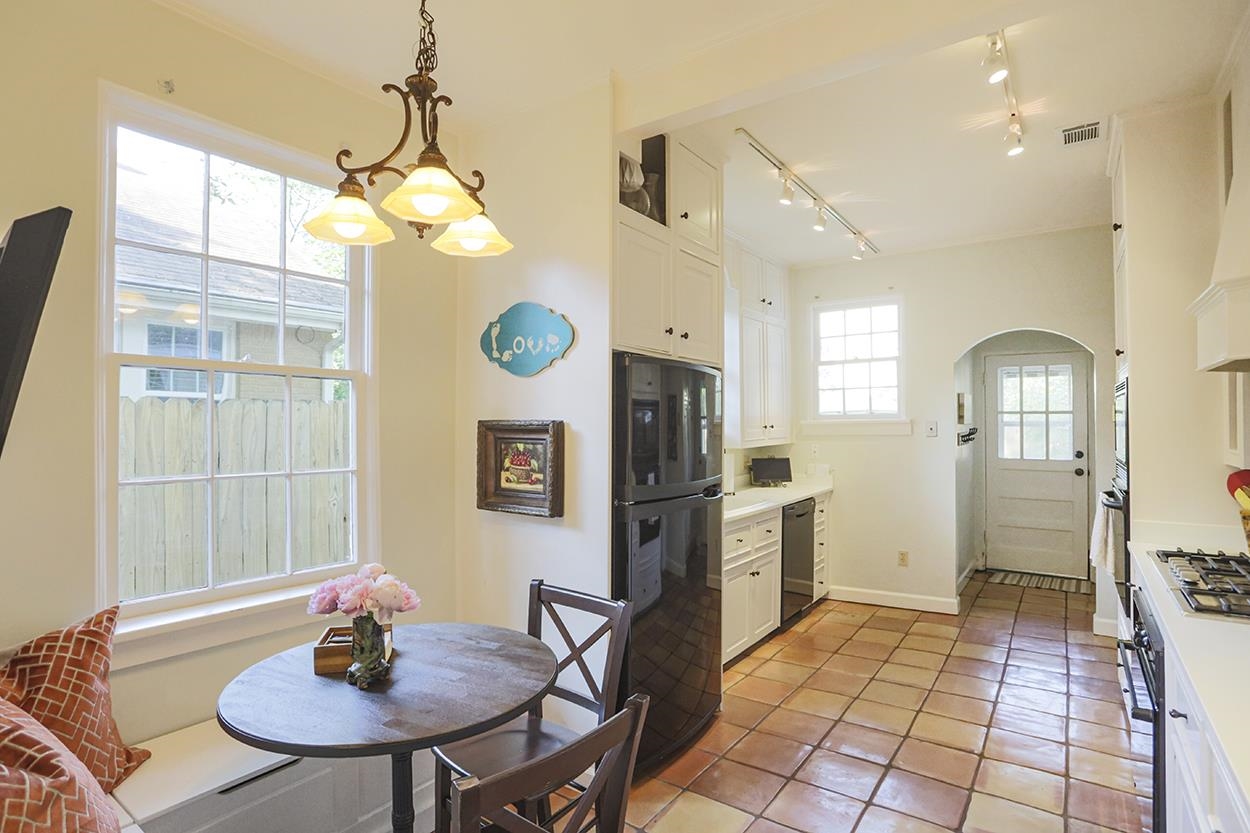 CLIFFEWOOD - Residential