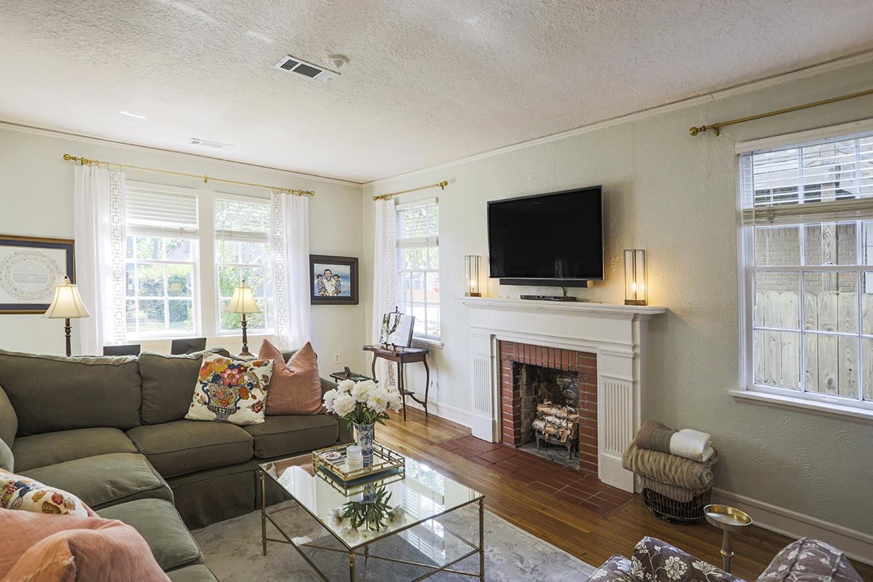CLIFFEWOOD - Residential