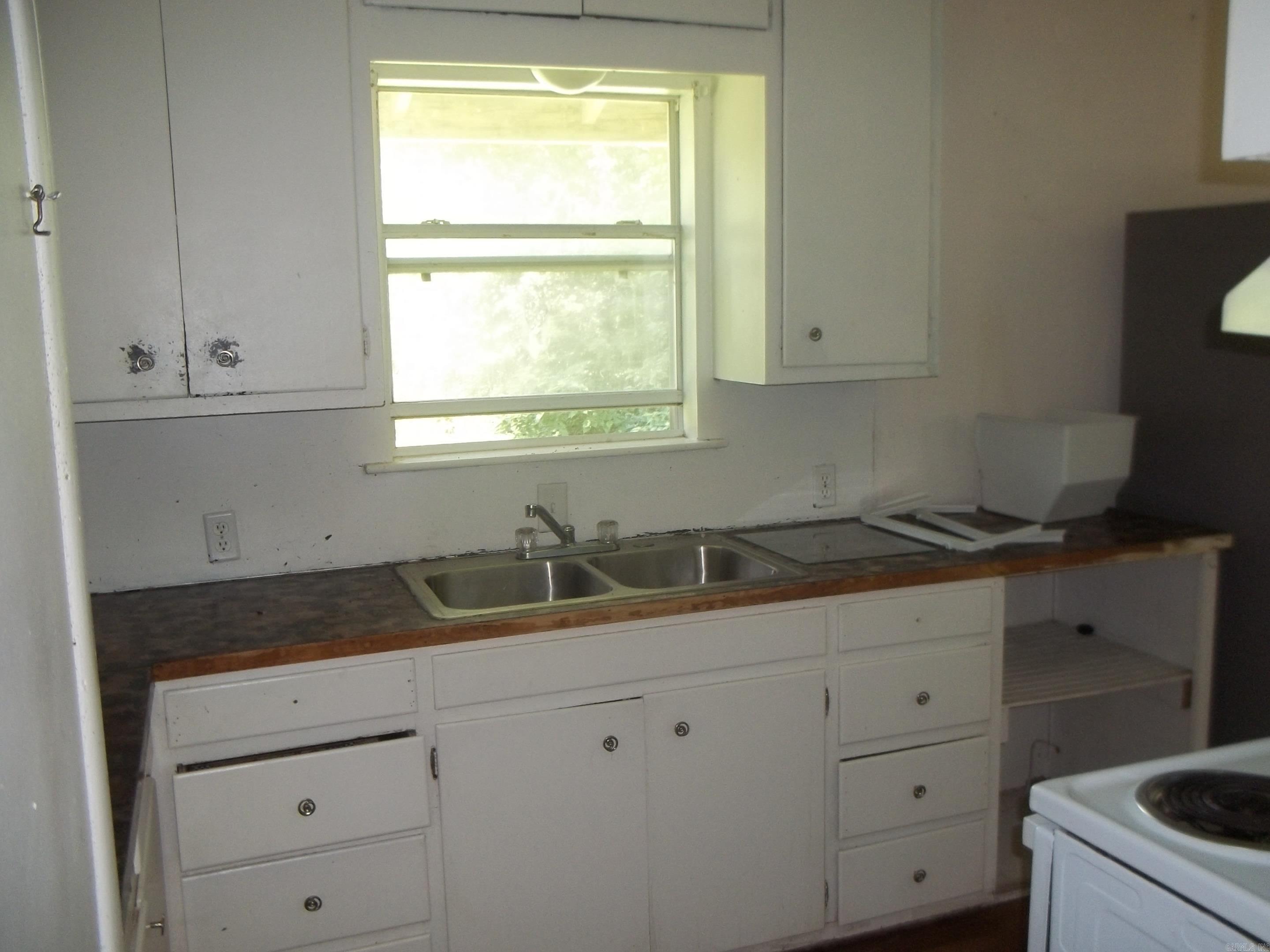 Halls Third - Residential