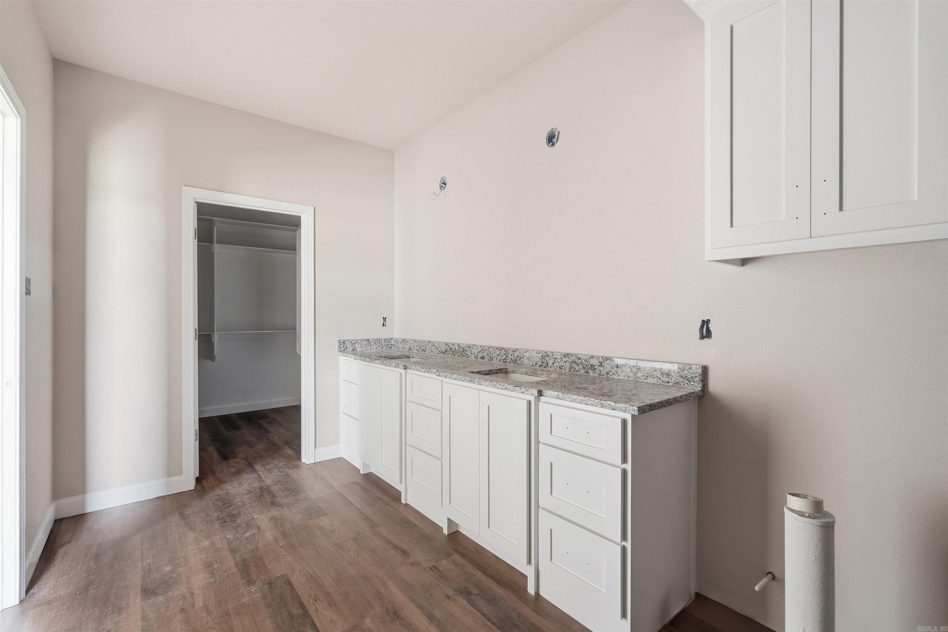 MOUNT TABOR ESTATES - Residential