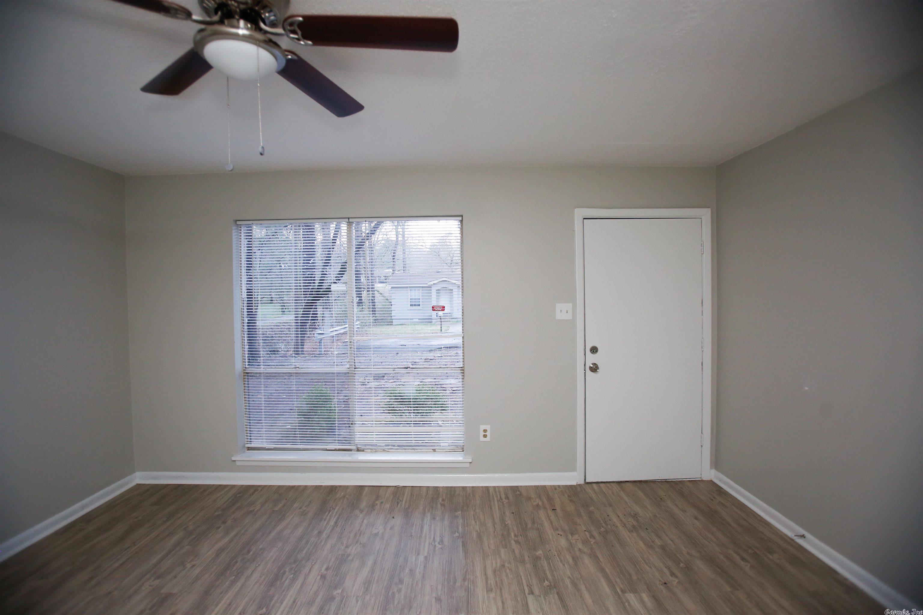 BARROW JOHN - Residential