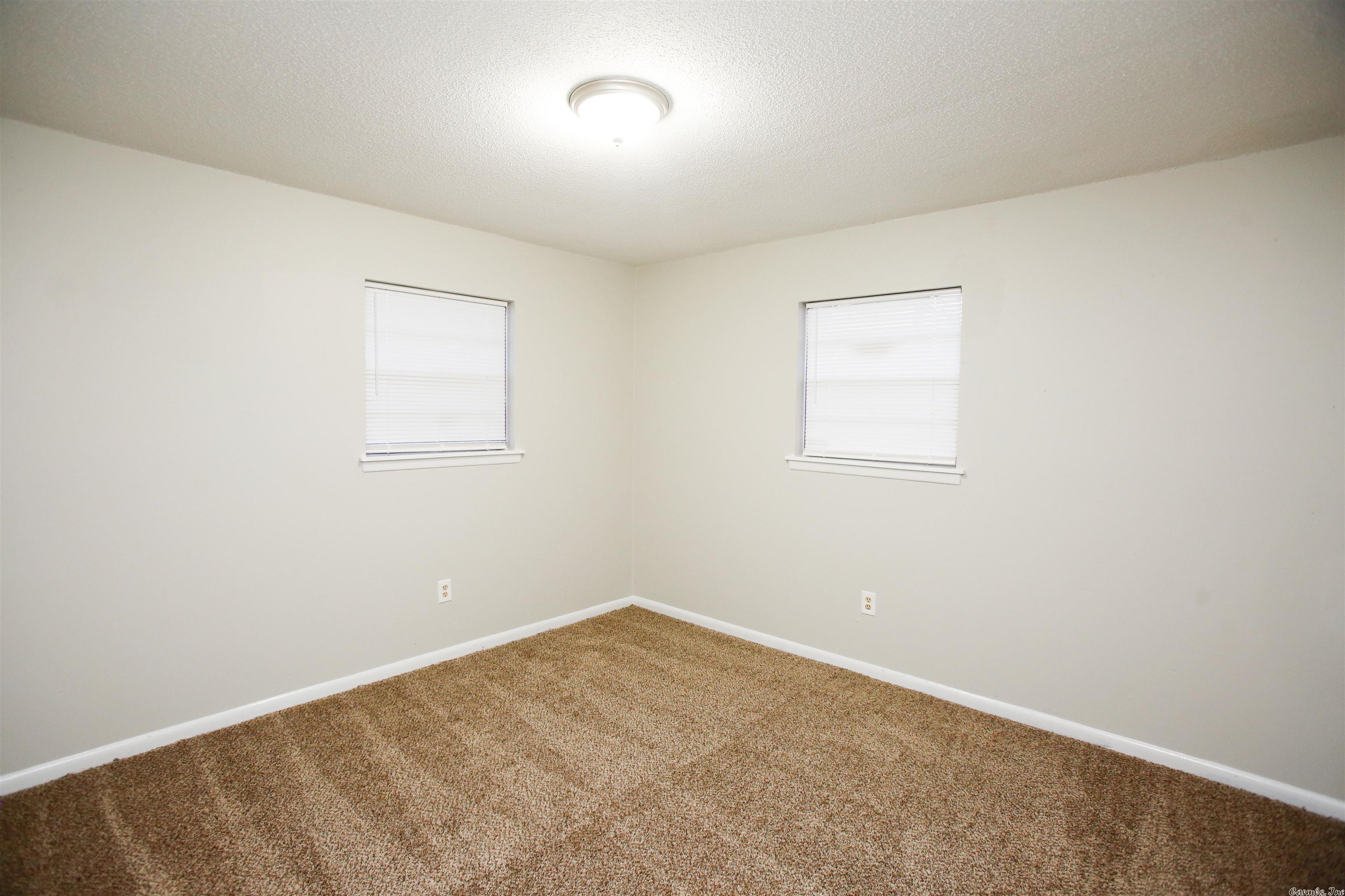 BARROW JOHN - Residential