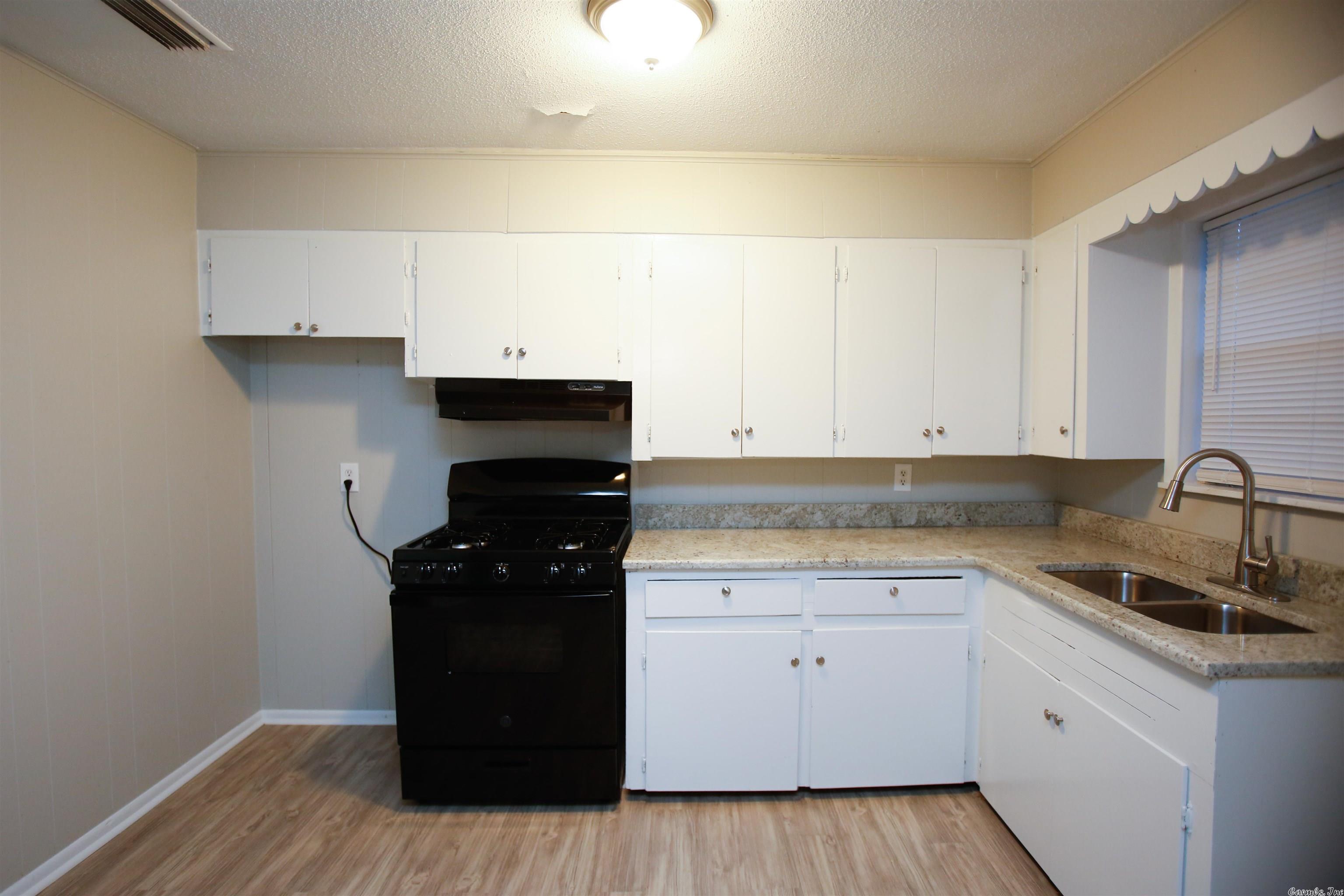 BARROW JOHN - Residential