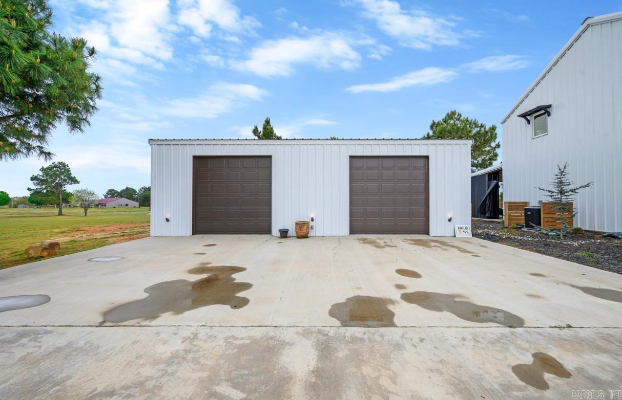 Metes & Bounds - Residential