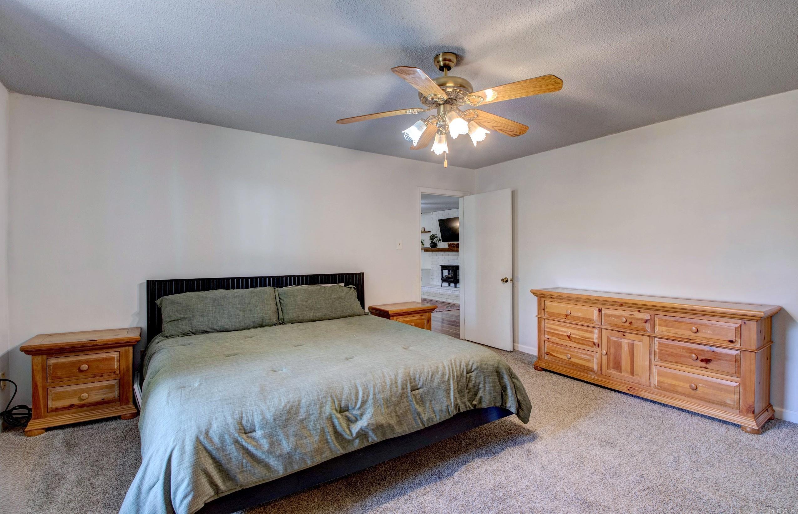 COUNTRY WOOD SUB UNIT - Residential