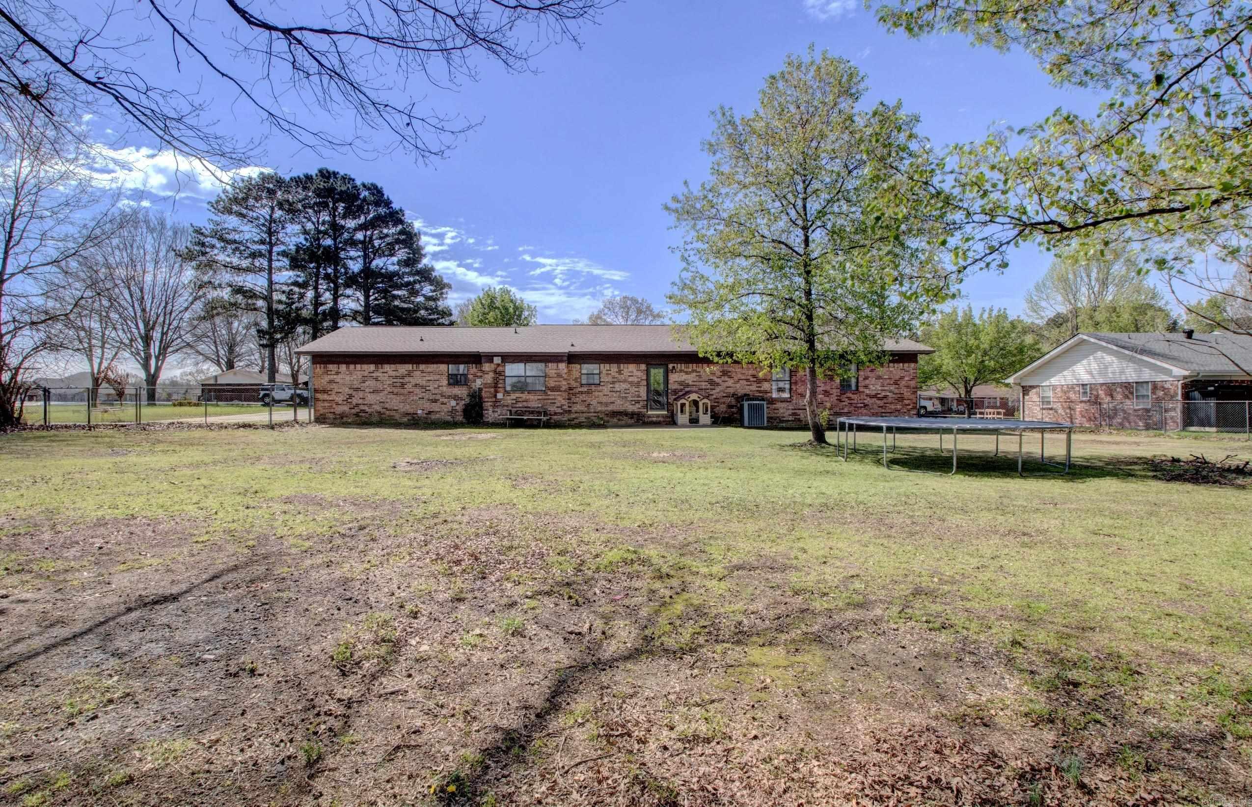 COUNTRY WOOD SUB UNIT - Residential
