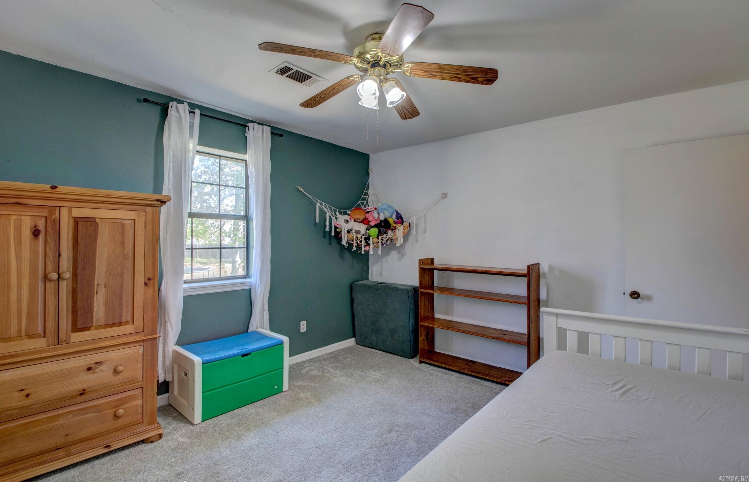 COUNTRY WOOD SUB UNIT - Residential