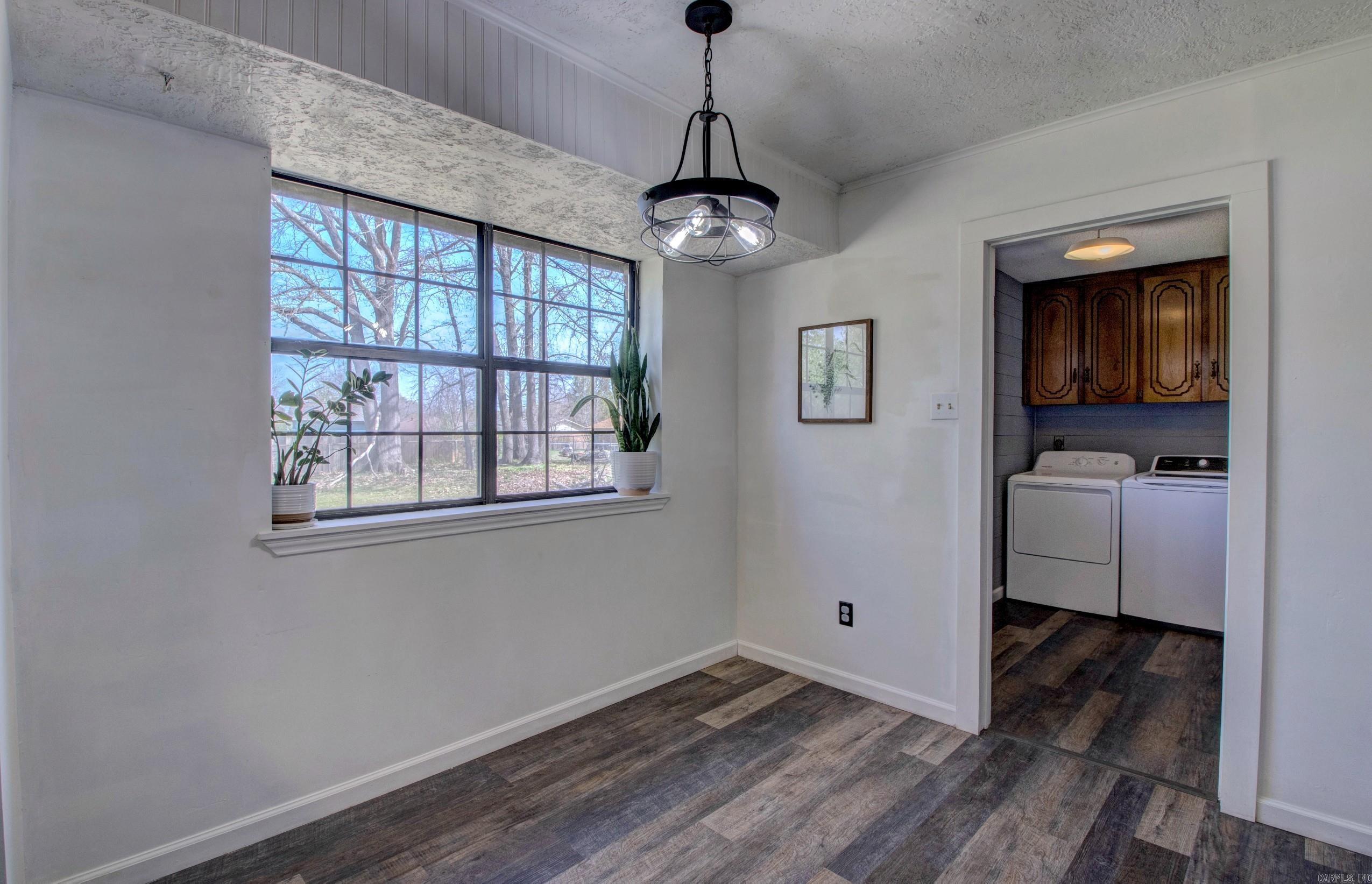 COUNTRY WOOD SUB UNIT - Residential