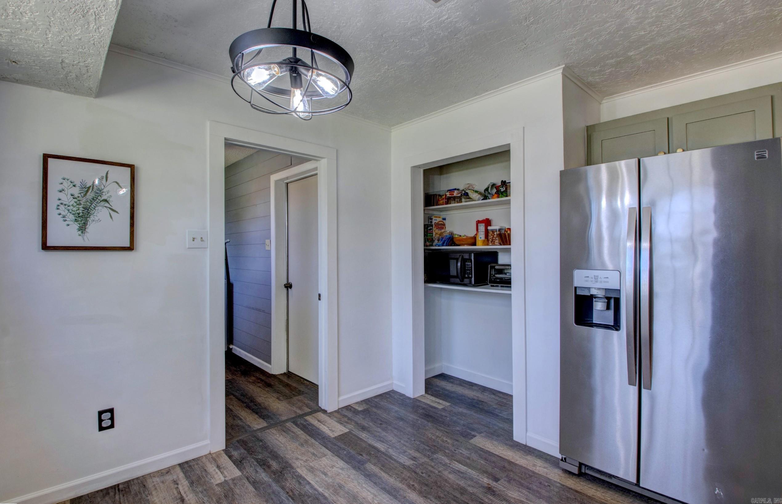 COUNTRY WOOD SUB UNIT - Residential