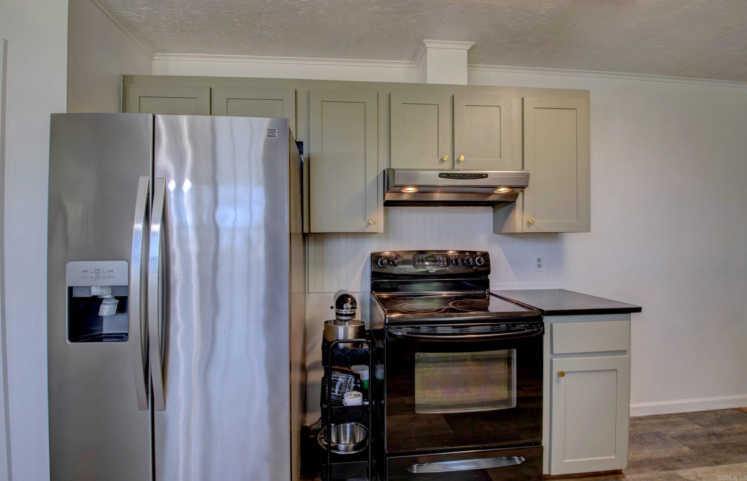 COUNTRY WOOD SUB UNIT - Residential