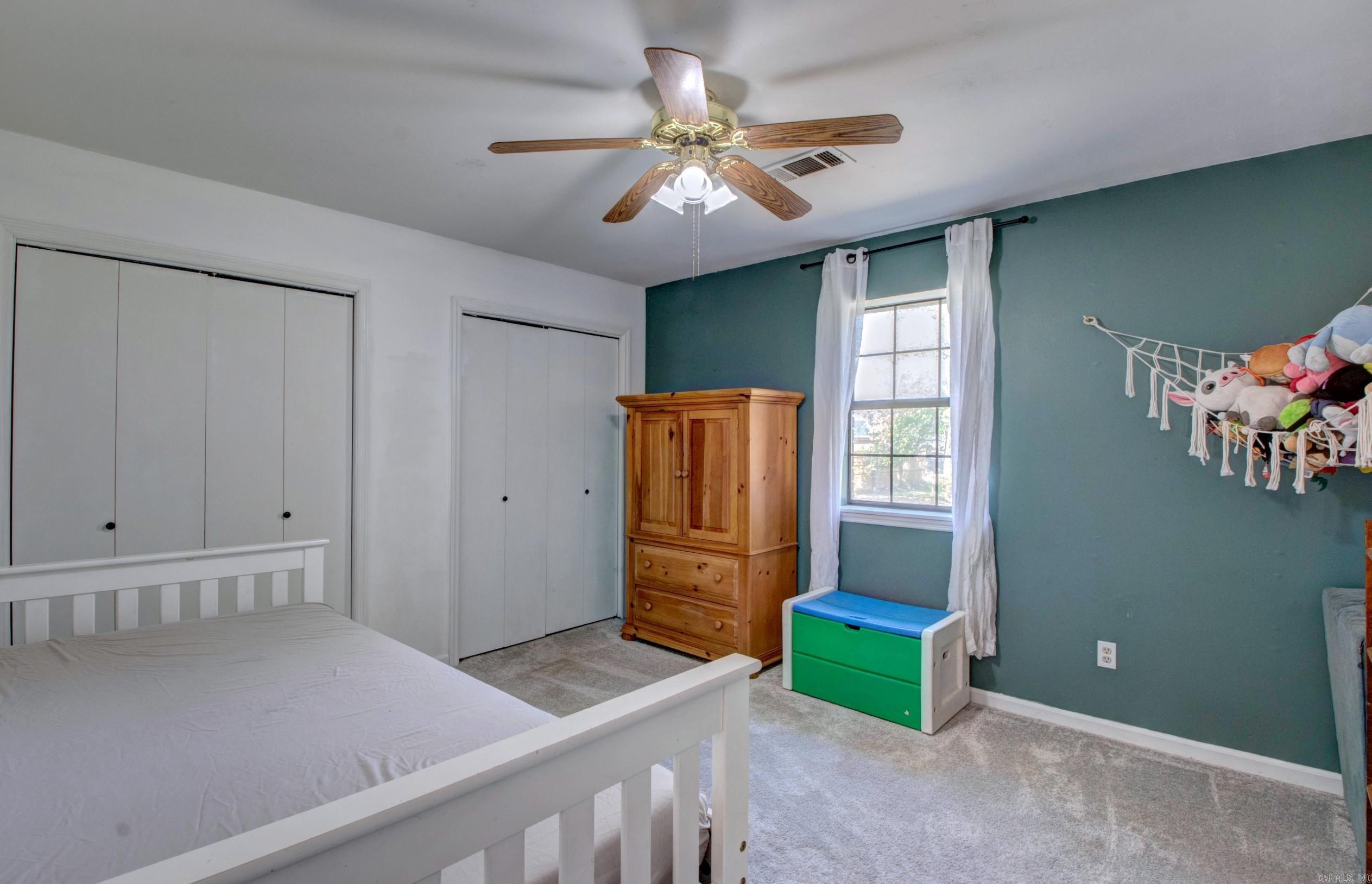 COUNTRY WOOD SUB UNIT - Residential