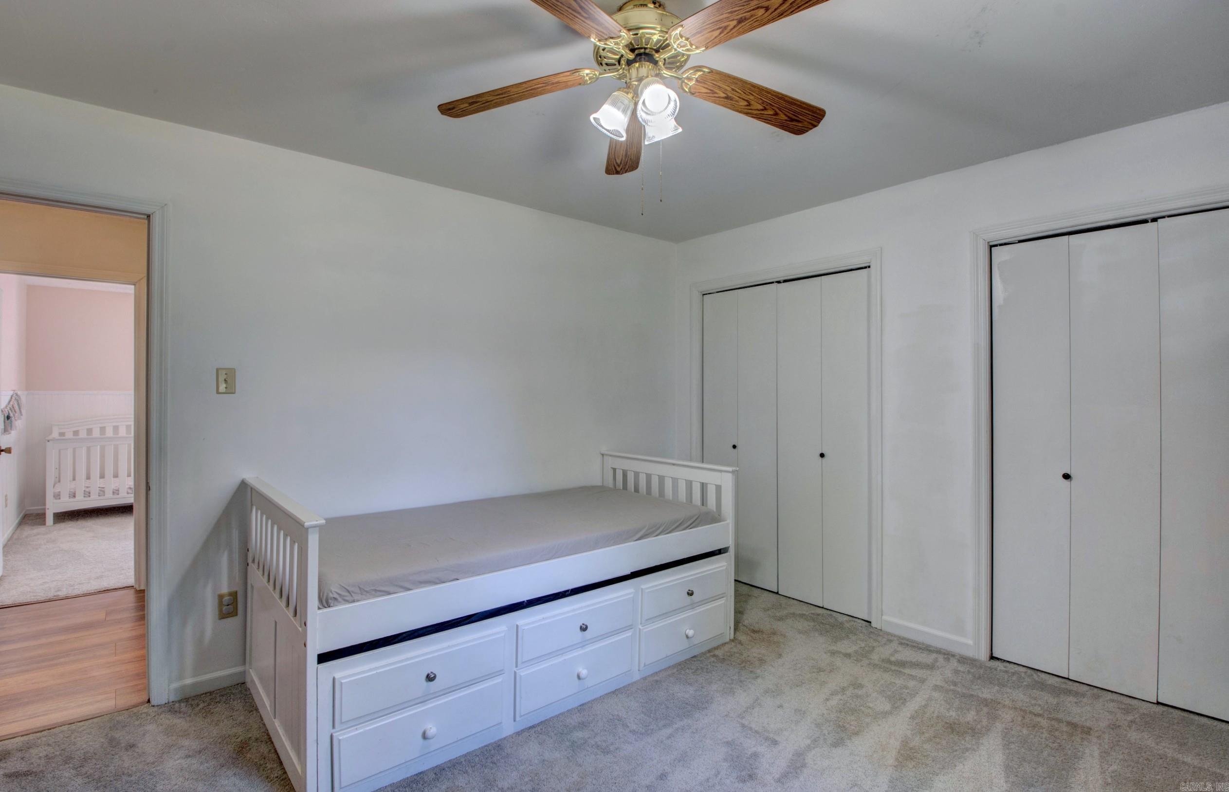 COUNTRY WOOD SUB UNIT - Residential