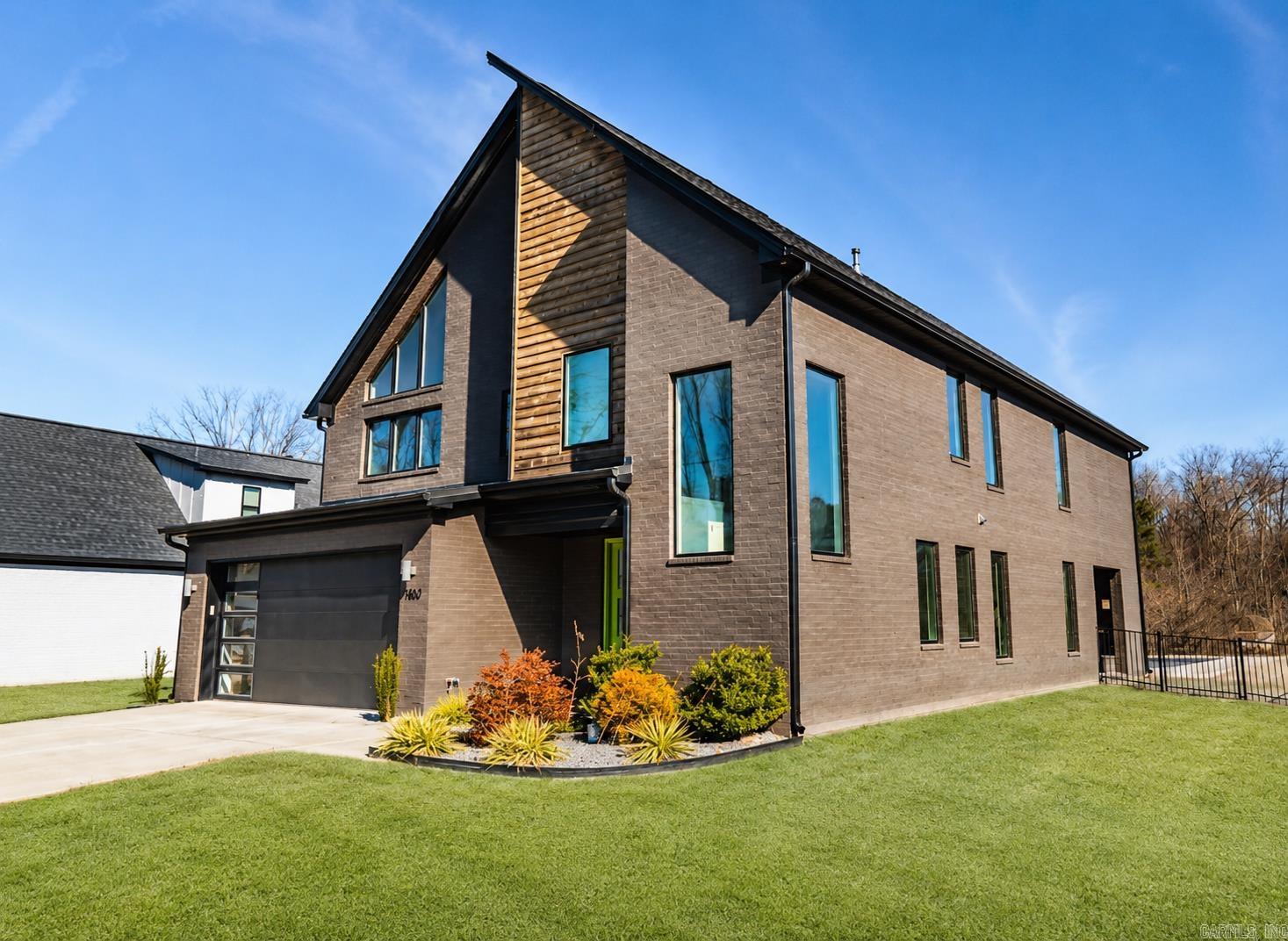 HURRICANE LAKE EST - Residential