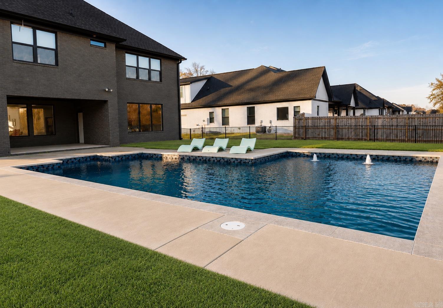 HURRICANE LAKE EST - Residential