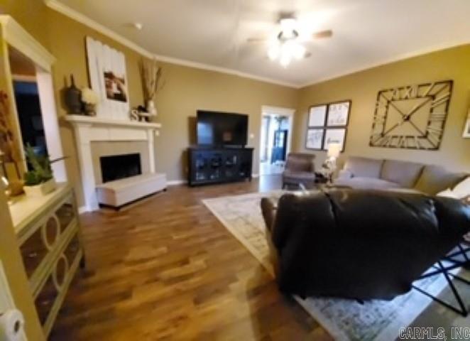 EMERALD VALLEY - Residential