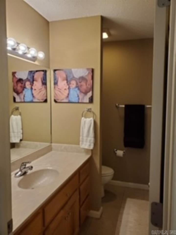 EMERALD VALLEY - Residential
