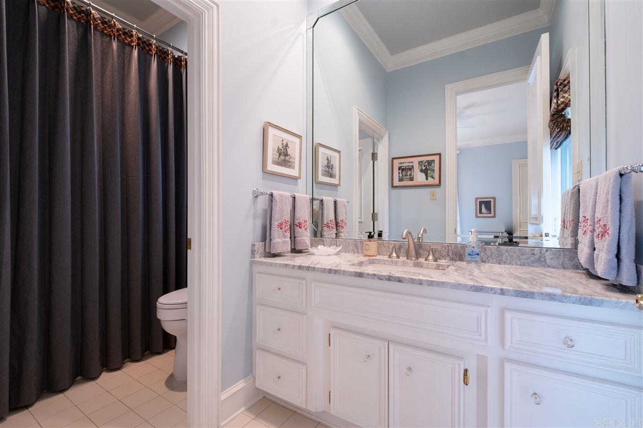 CHENAL VALLEY BRETAGNE CIRCLE - Residential
