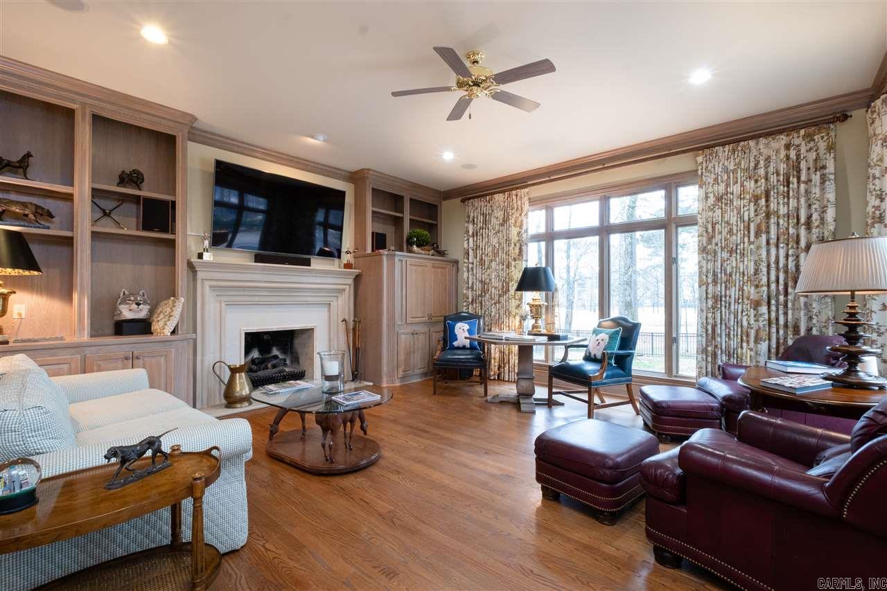 CHENAL VALLEY BRETAGNE CIRCLE - Residential