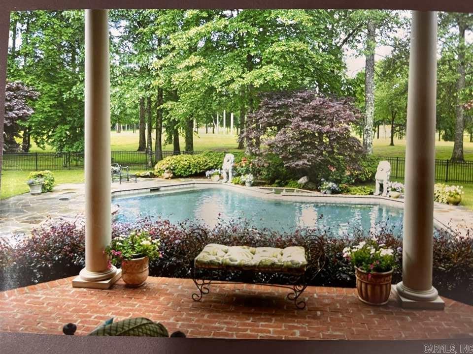 CHENAL VALLEY BRETAGNE CIRCLE - Residential