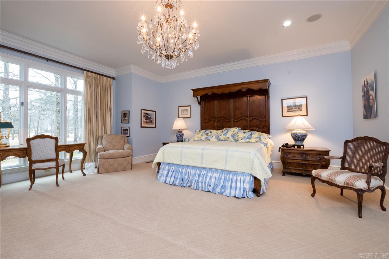 CHENAL VALLEY BRETAGNE CIRCLE - Residential