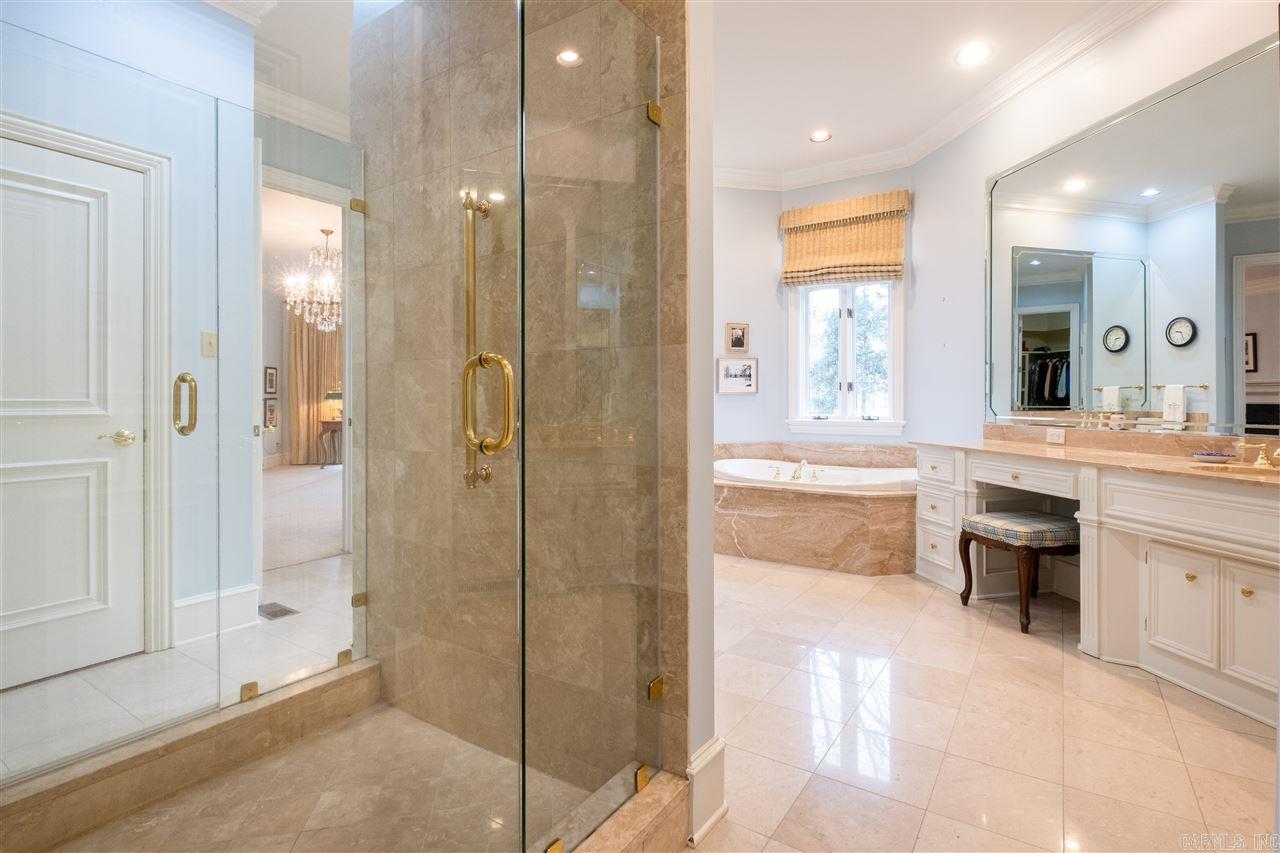 CHENAL VALLEY BRETAGNE CIRCLE - Residential