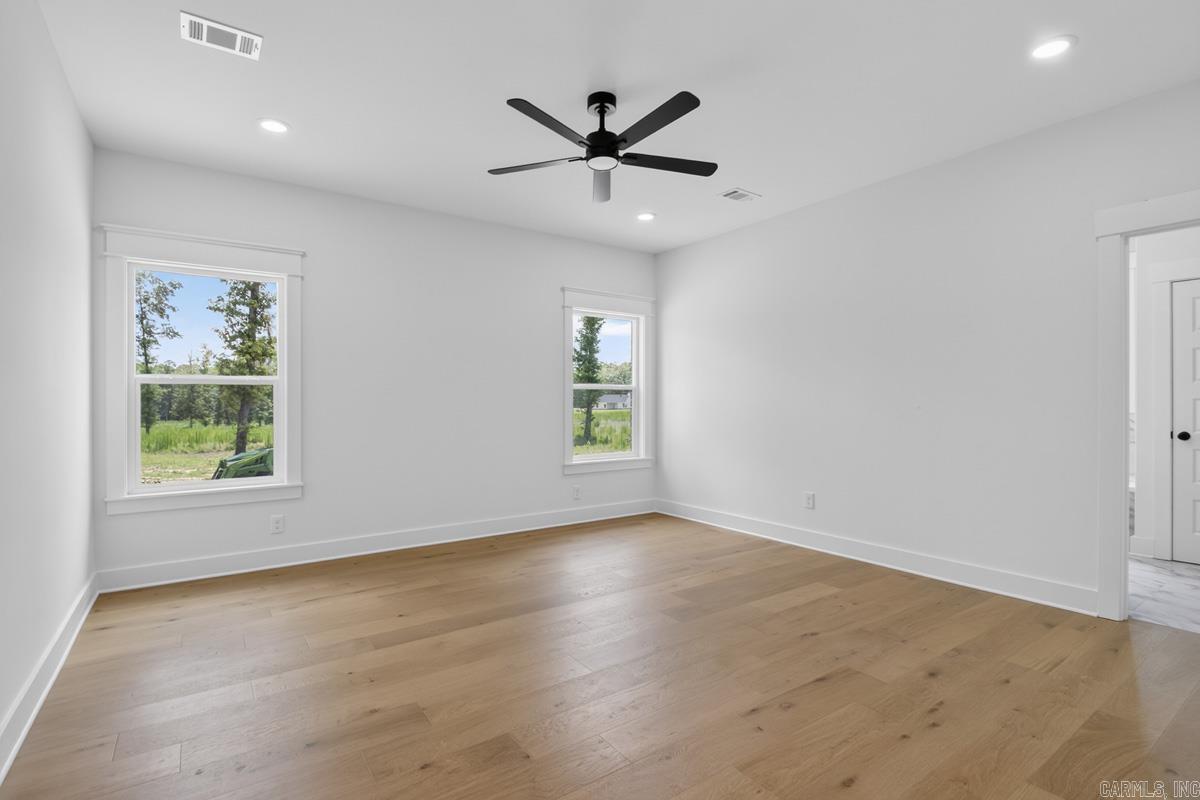 DETONTI PLACE PHASE I - Residential
