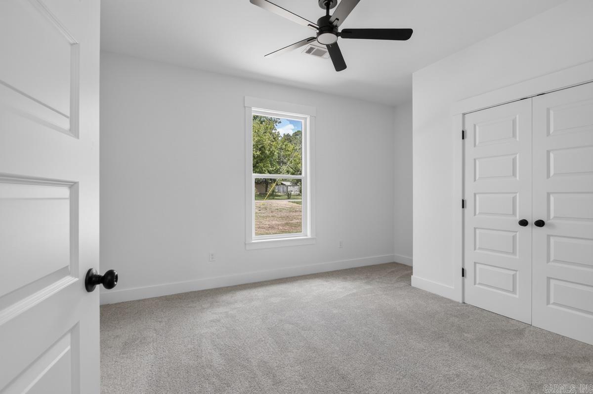 DETONTI PLACE PHASE I - Residential