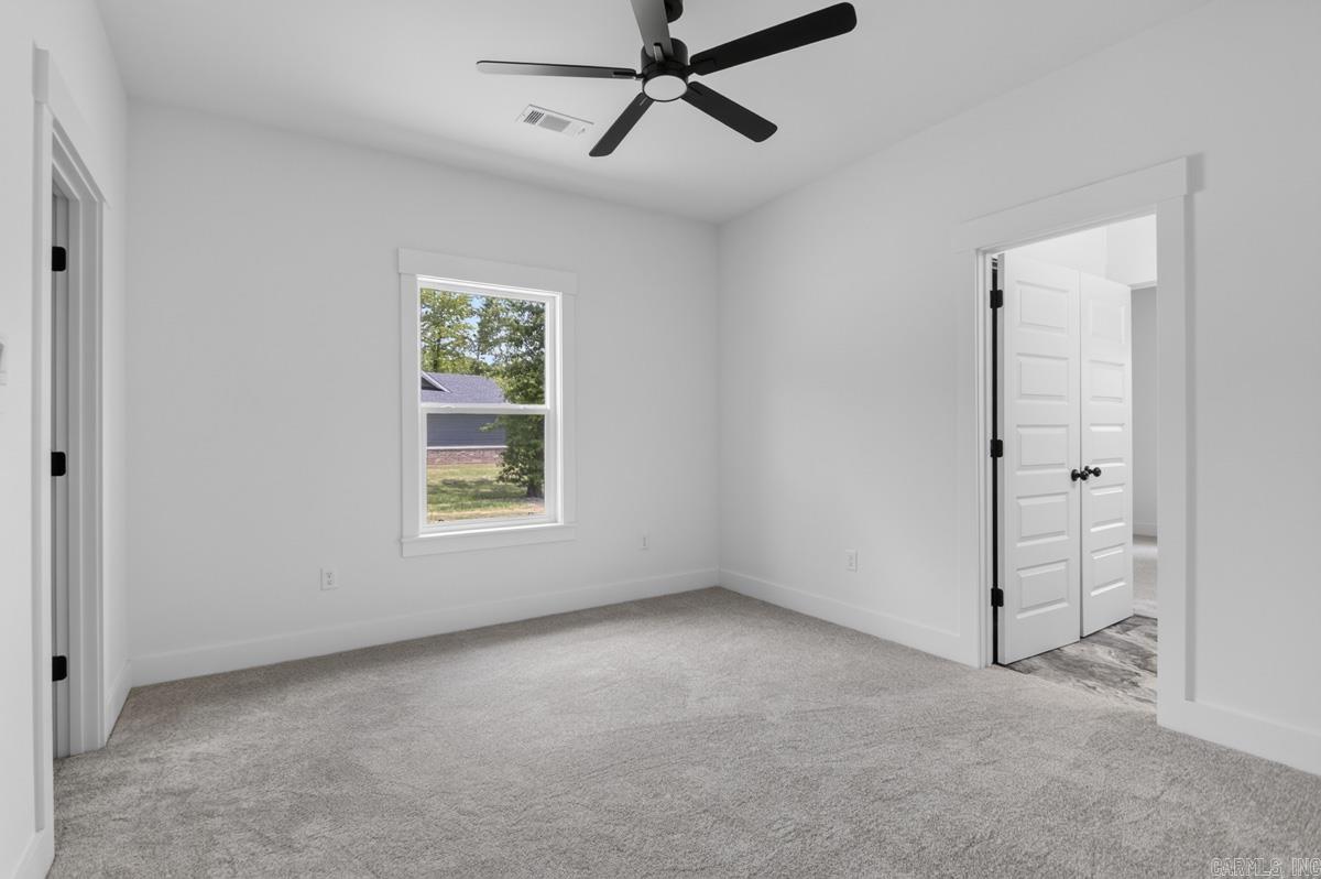 DETONTI PLACE PHASE I - Residential