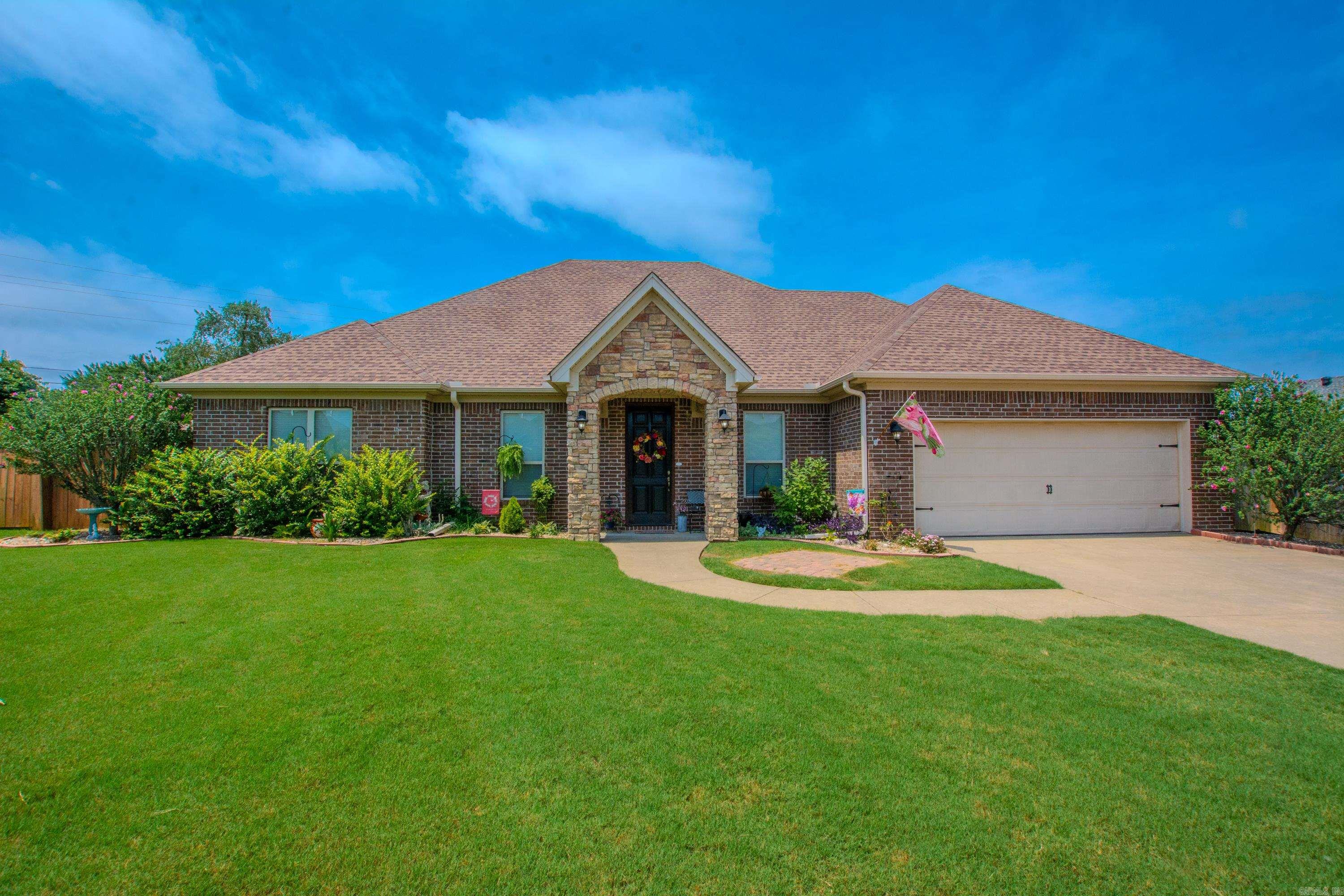 LEGACY VILLAGE - Residential
