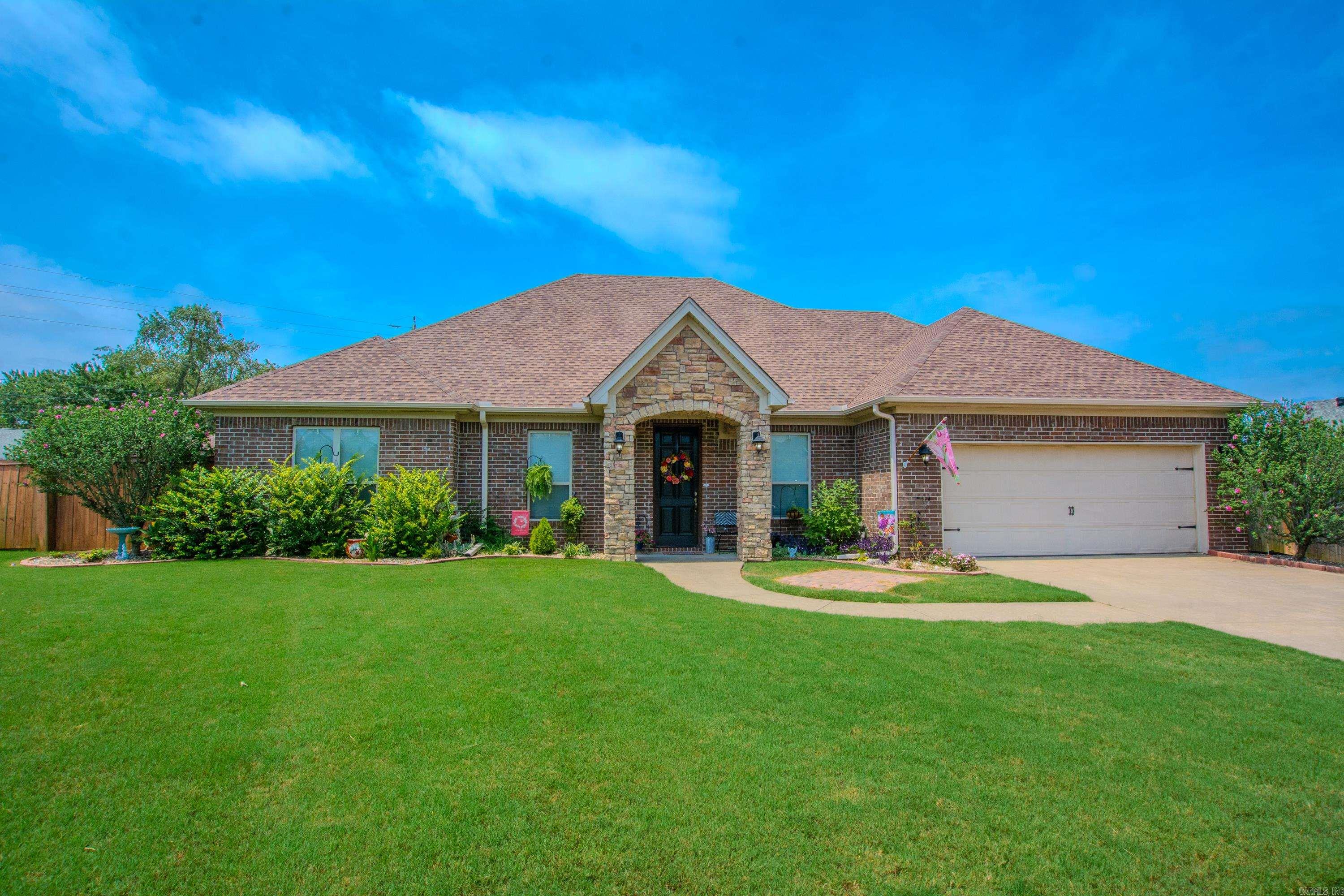 LEGACY VILLAGE - Residential