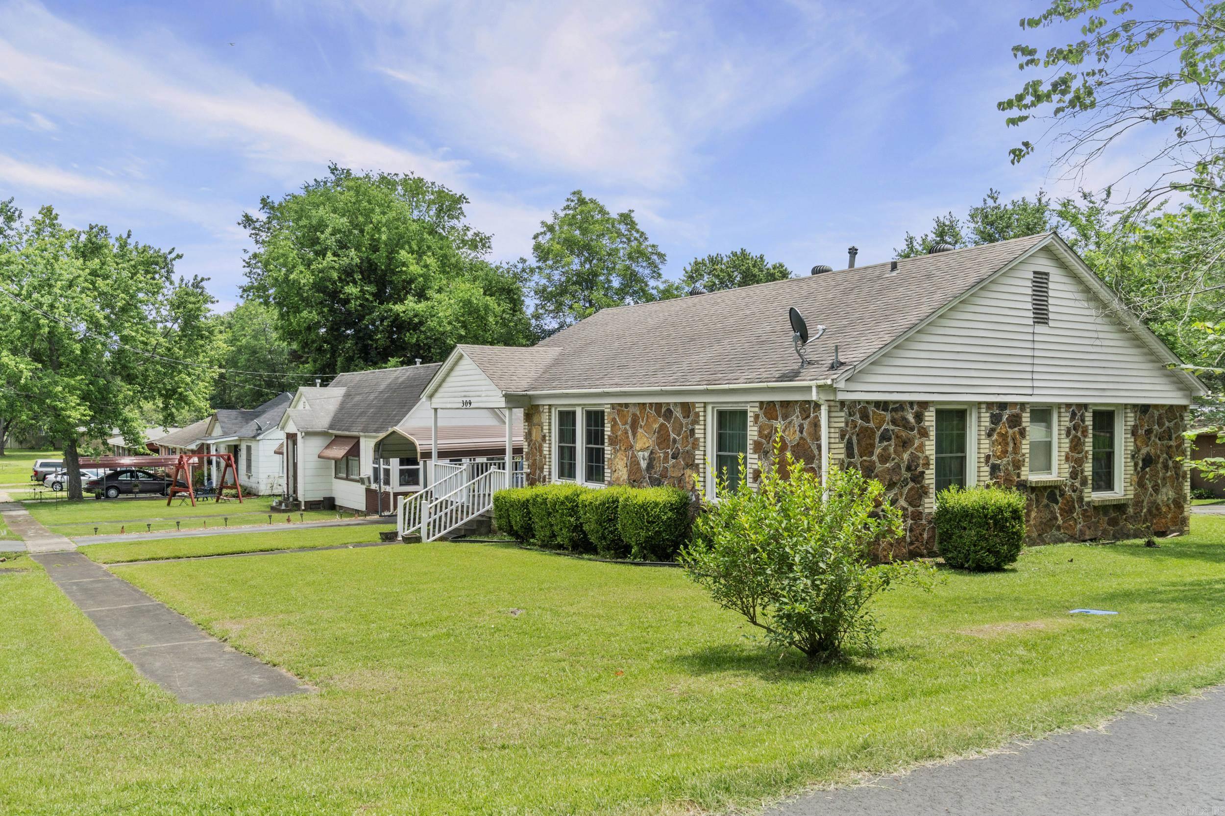 OAK RIDGE ADDN - Residential