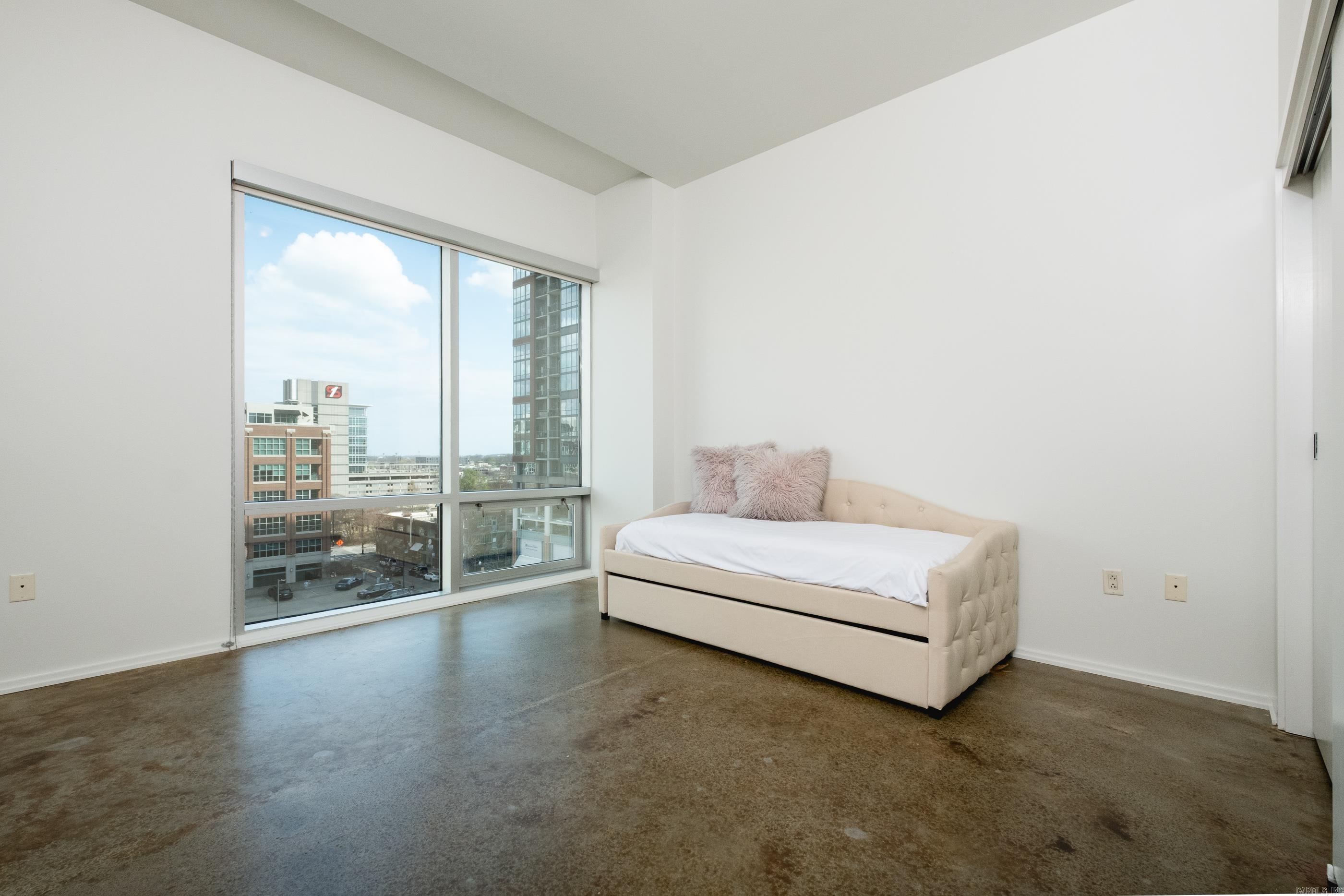 300 THIRD HPR - Residential
