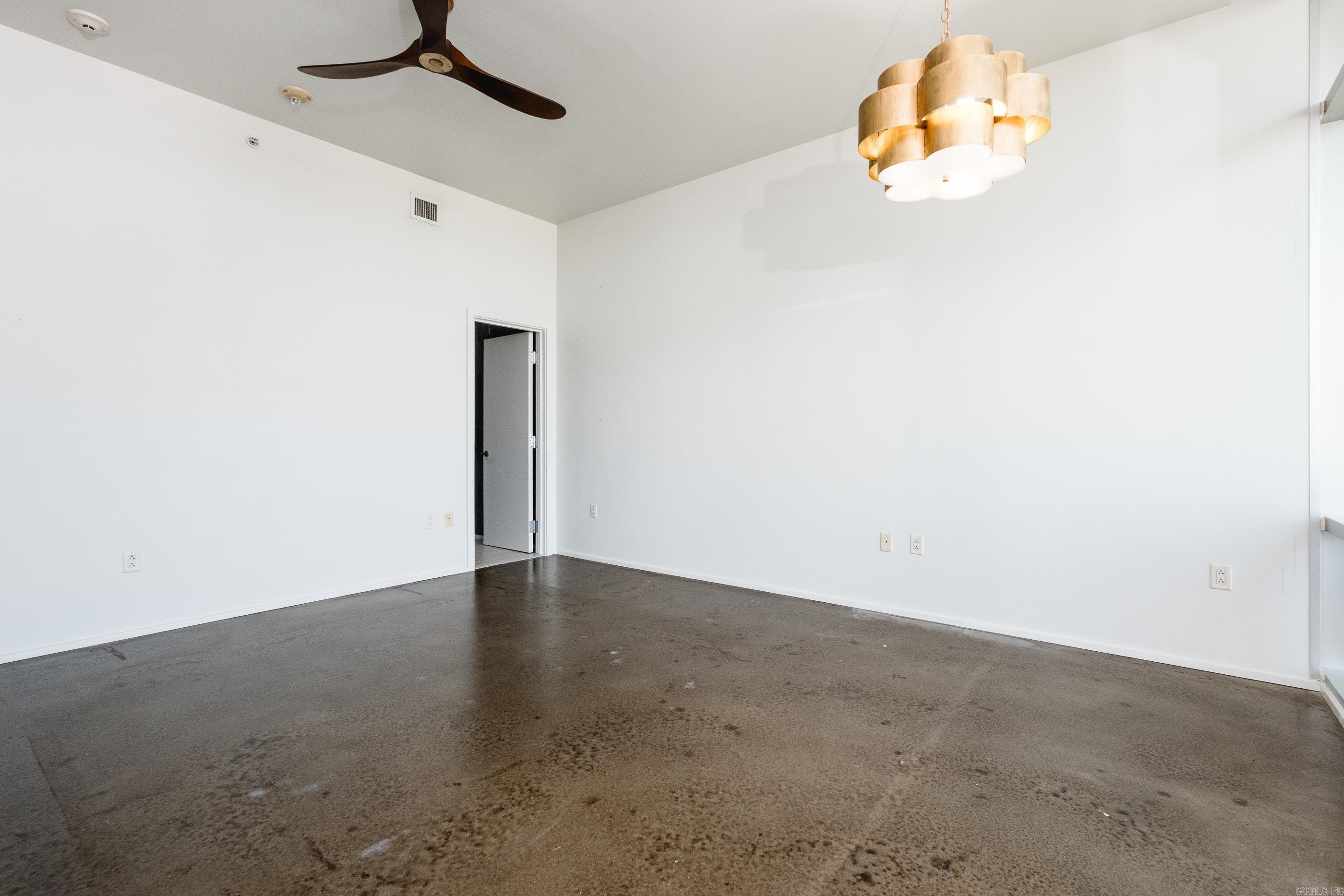 300 THIRD HPR - Residential