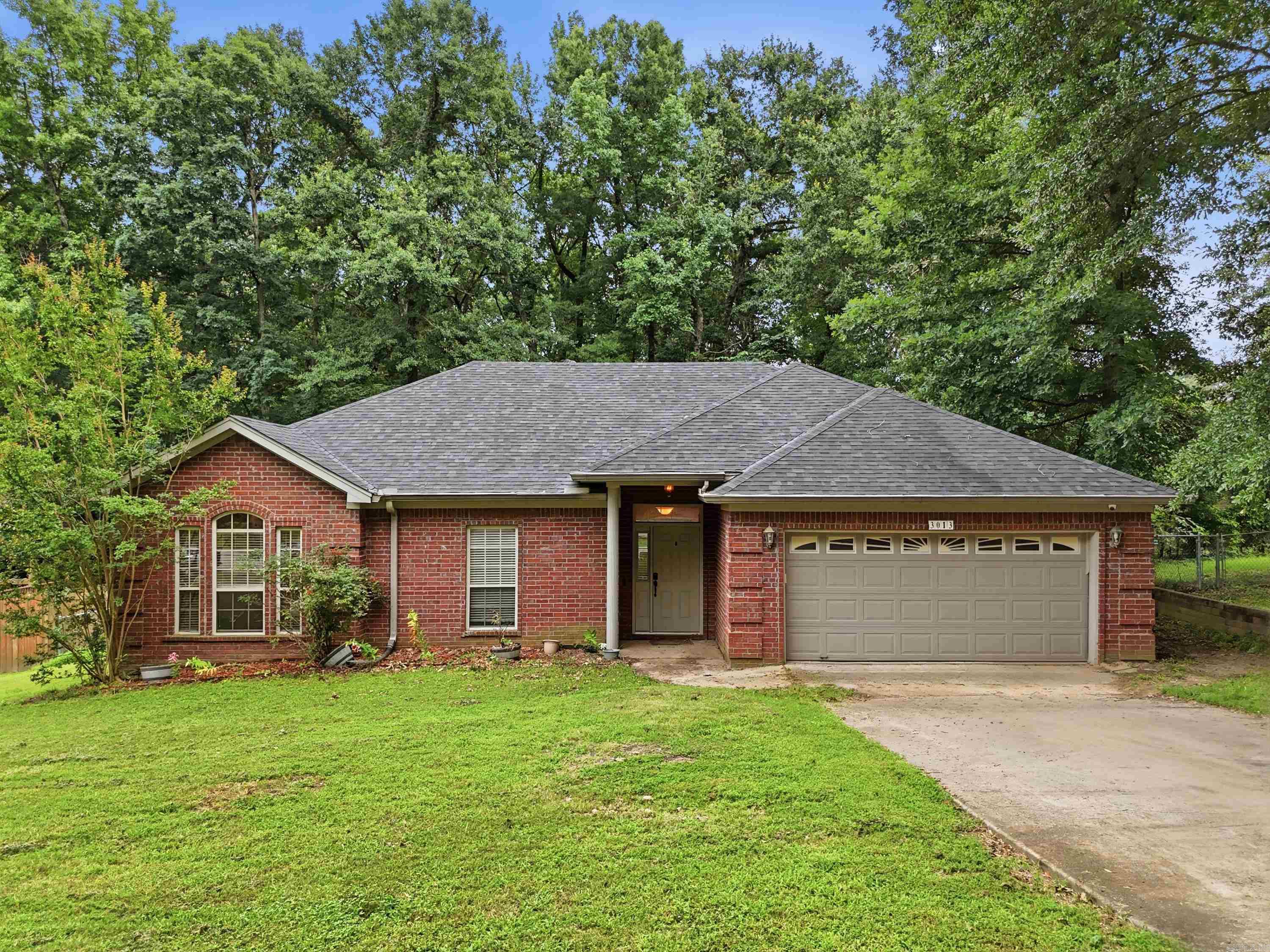 ROLLING BROOK - Residential