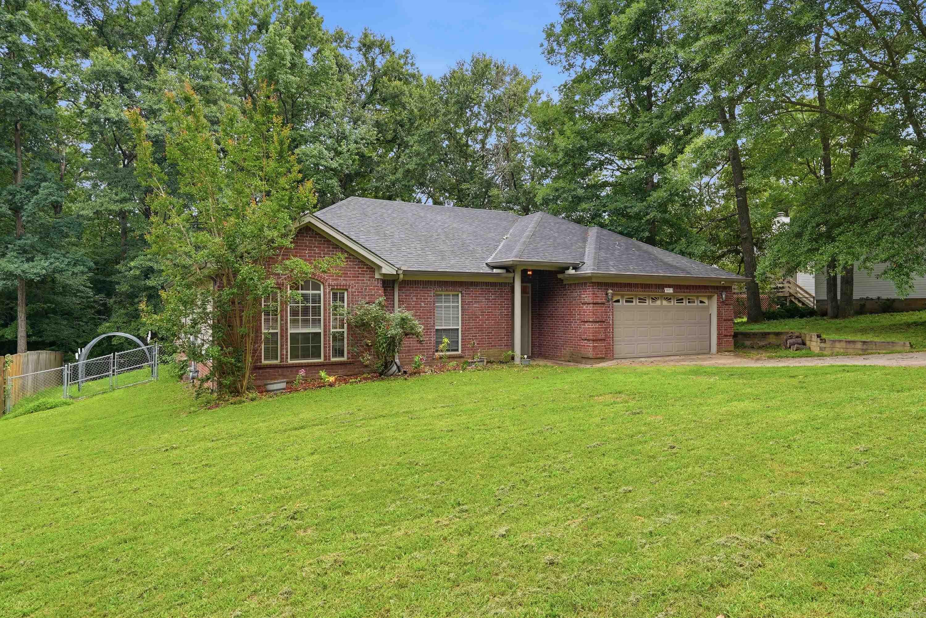 ROLLING BROOK - Residential