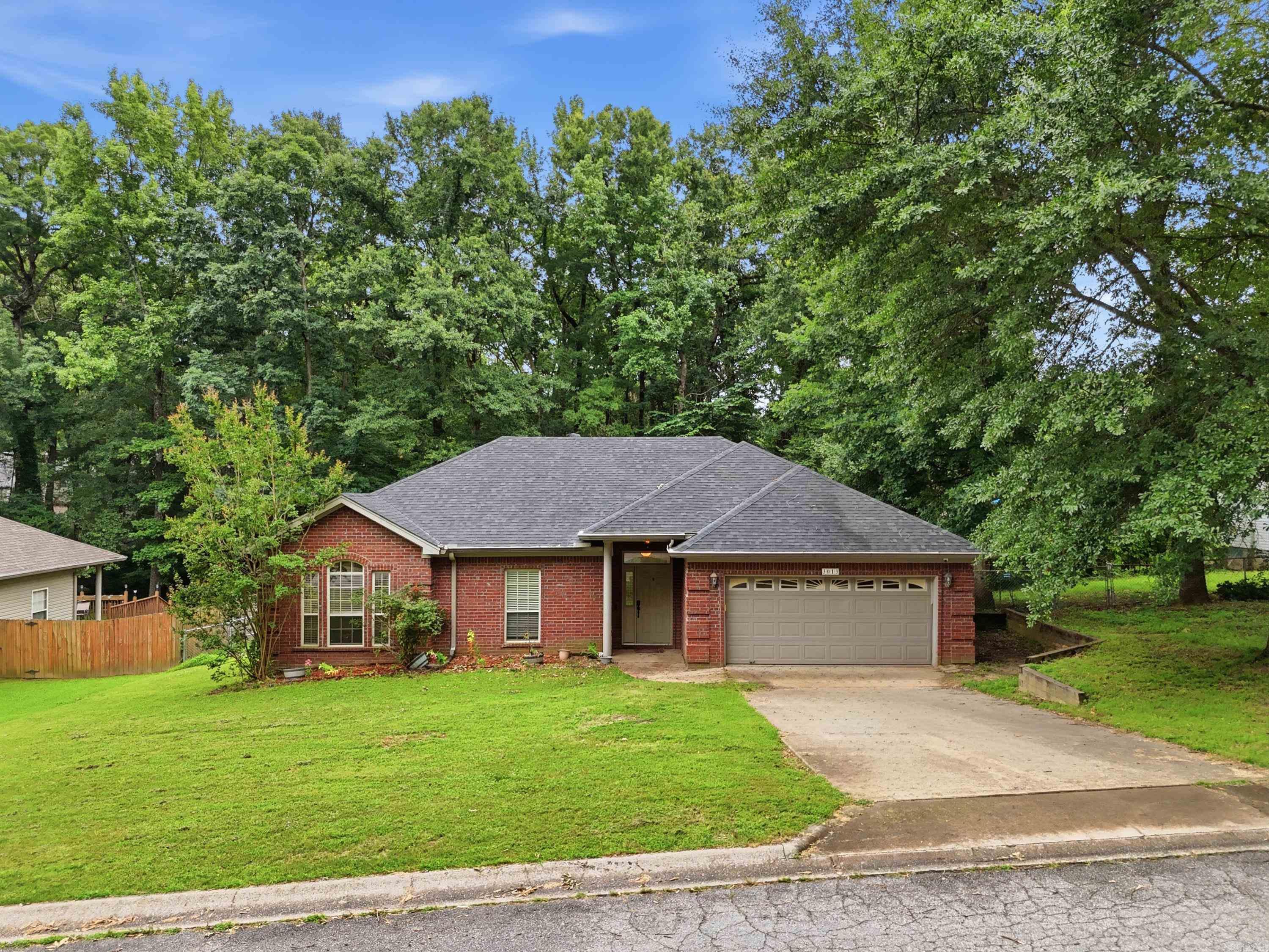 ROLLING BROOK - Residential