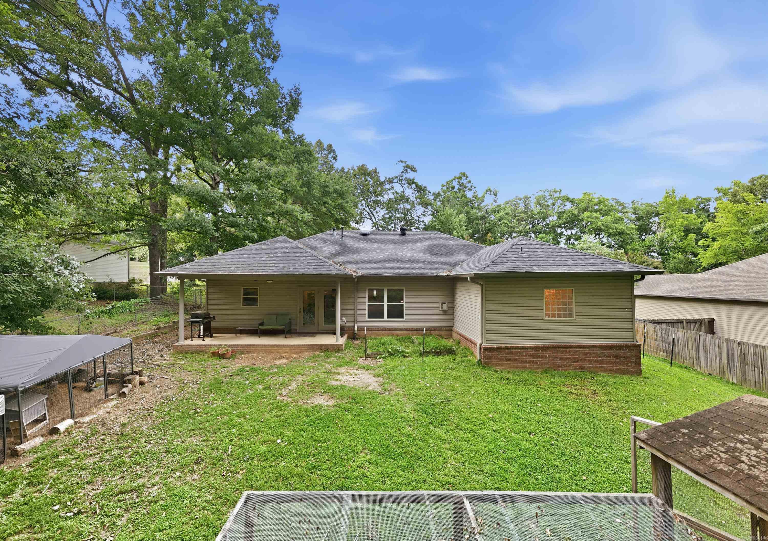 ROLLING BROOK - Residential