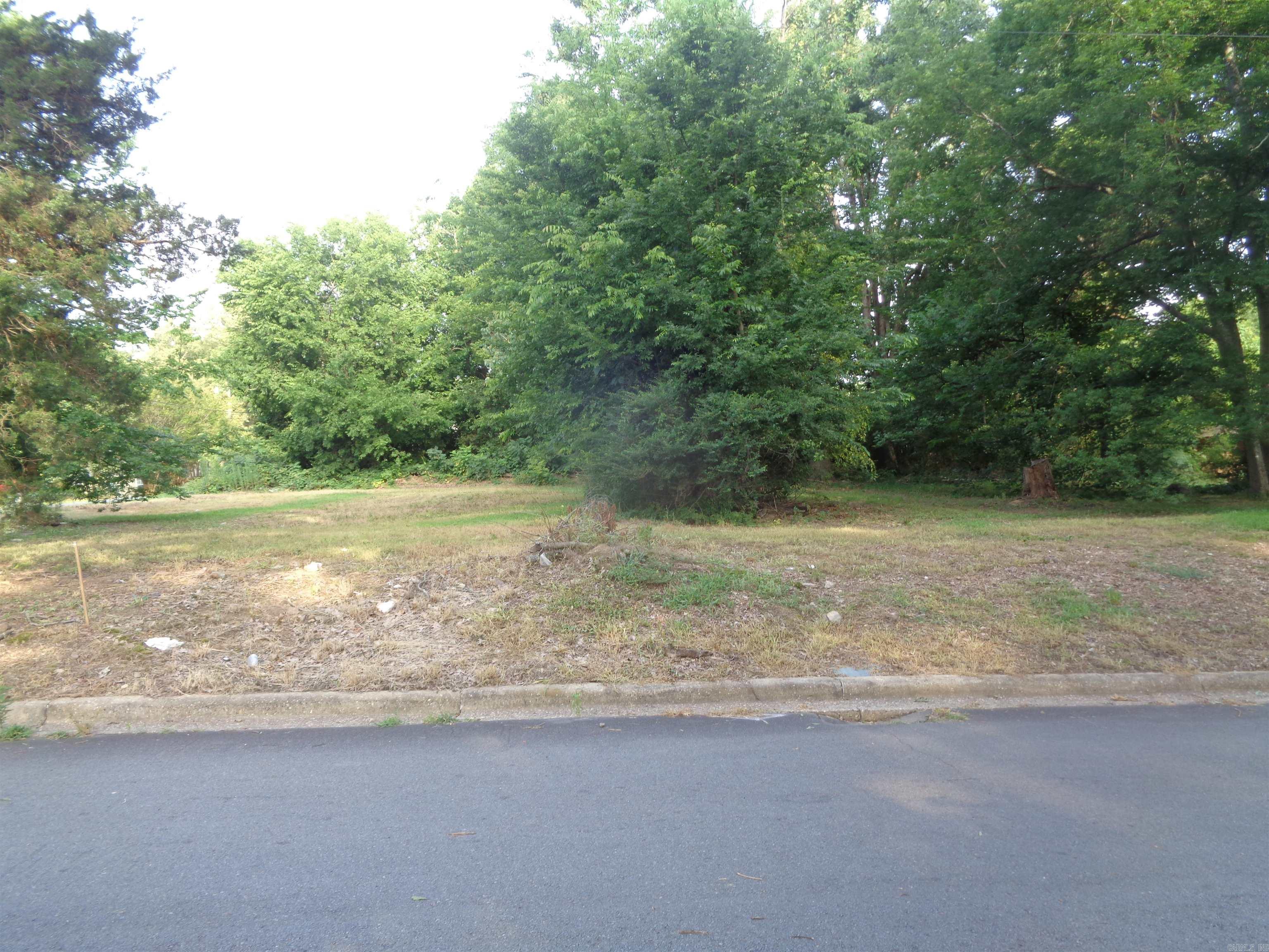 Two (2) adjoining level corner lots ready for the next project. Numerous building project in motion in the neighborhood.