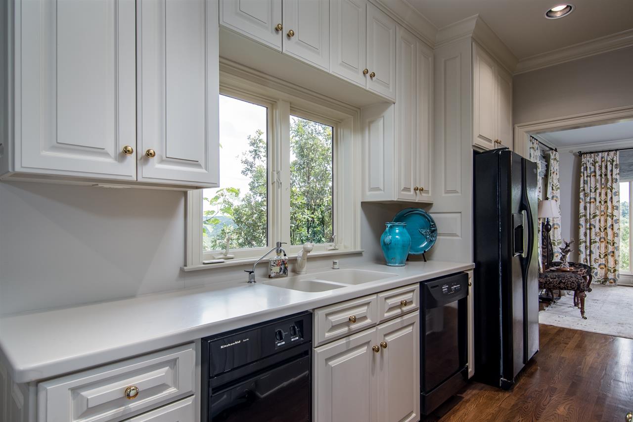 River View Manor - Residential
