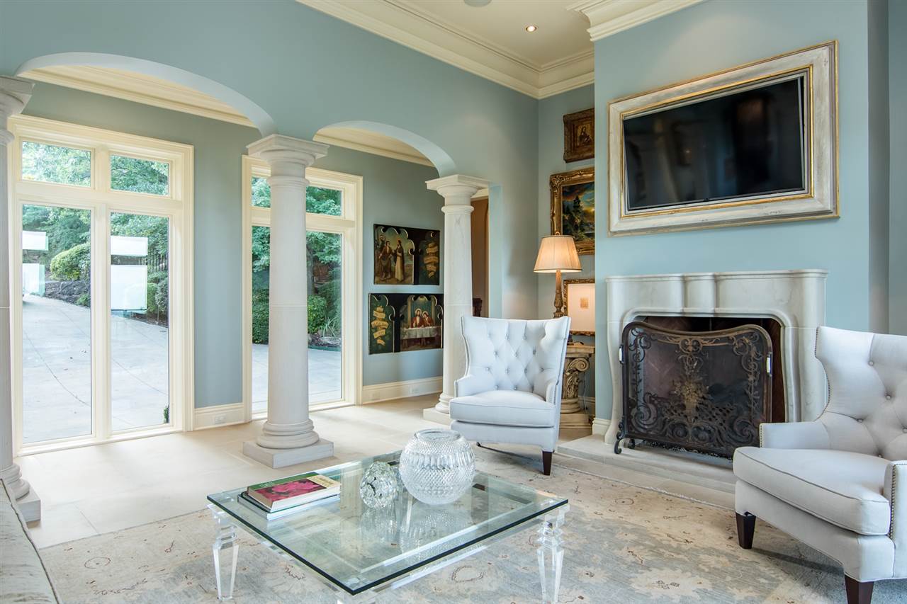 River View Manor - Residential