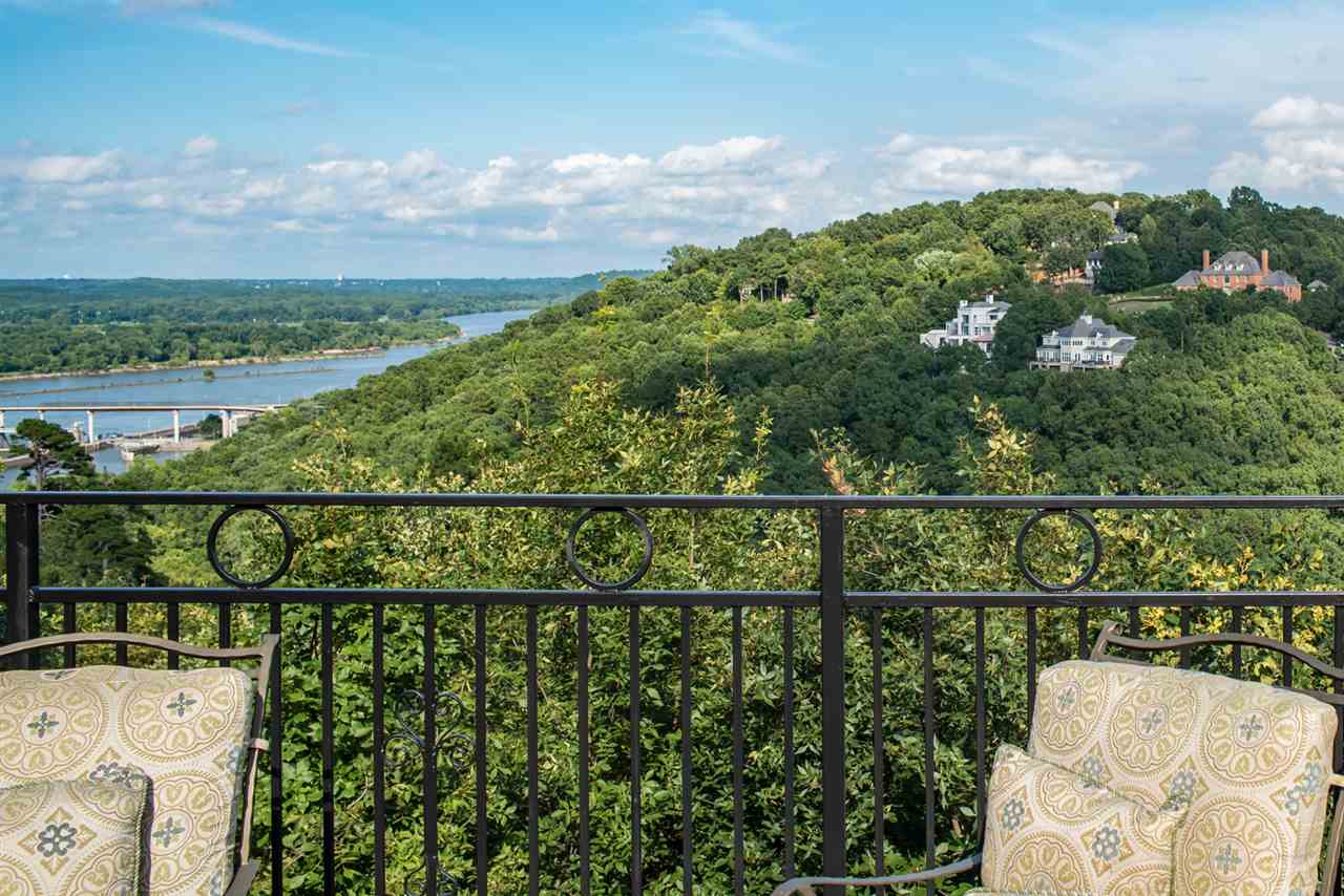 River View Manor - Residential