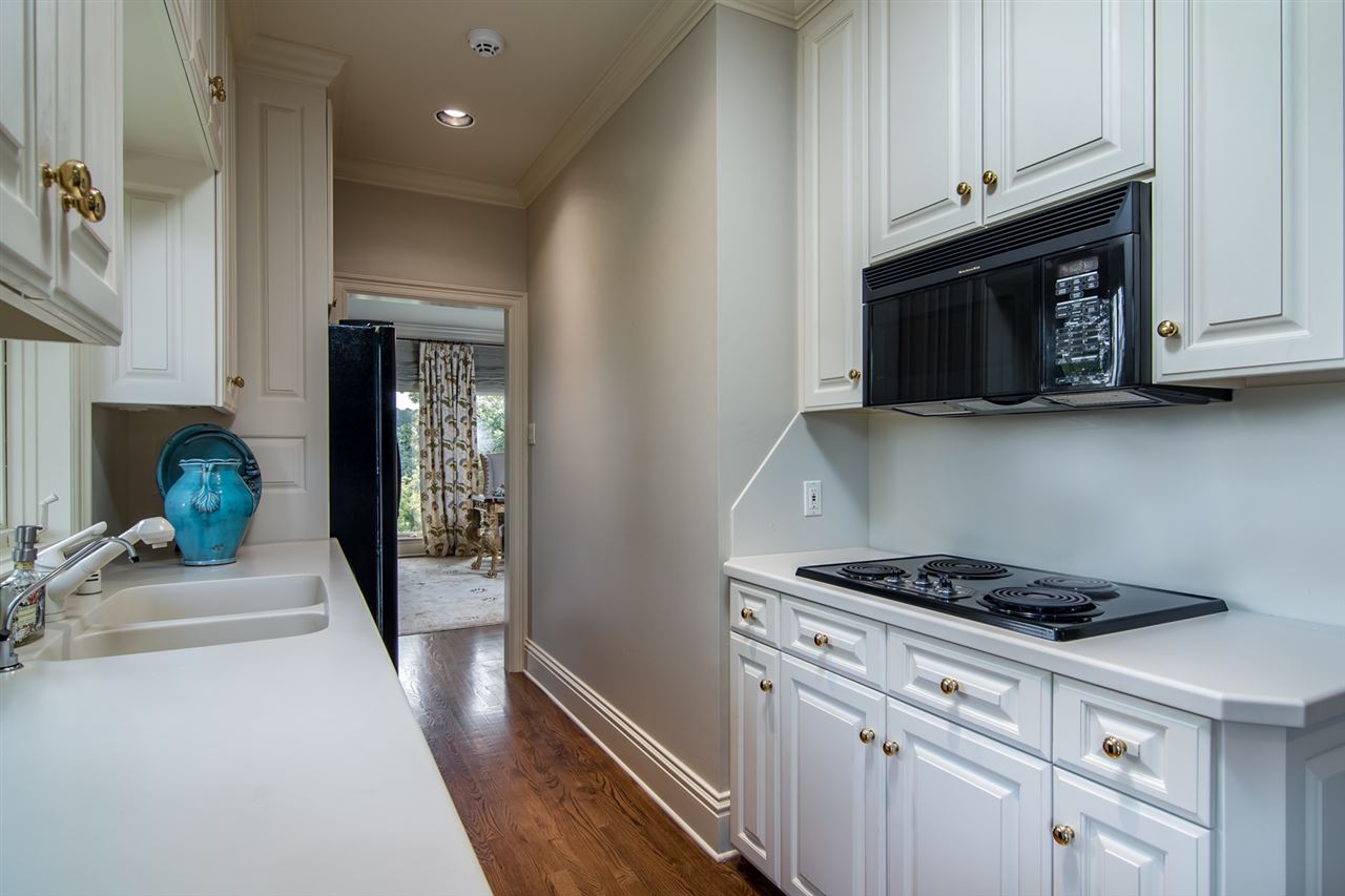 River View Manor - Residential