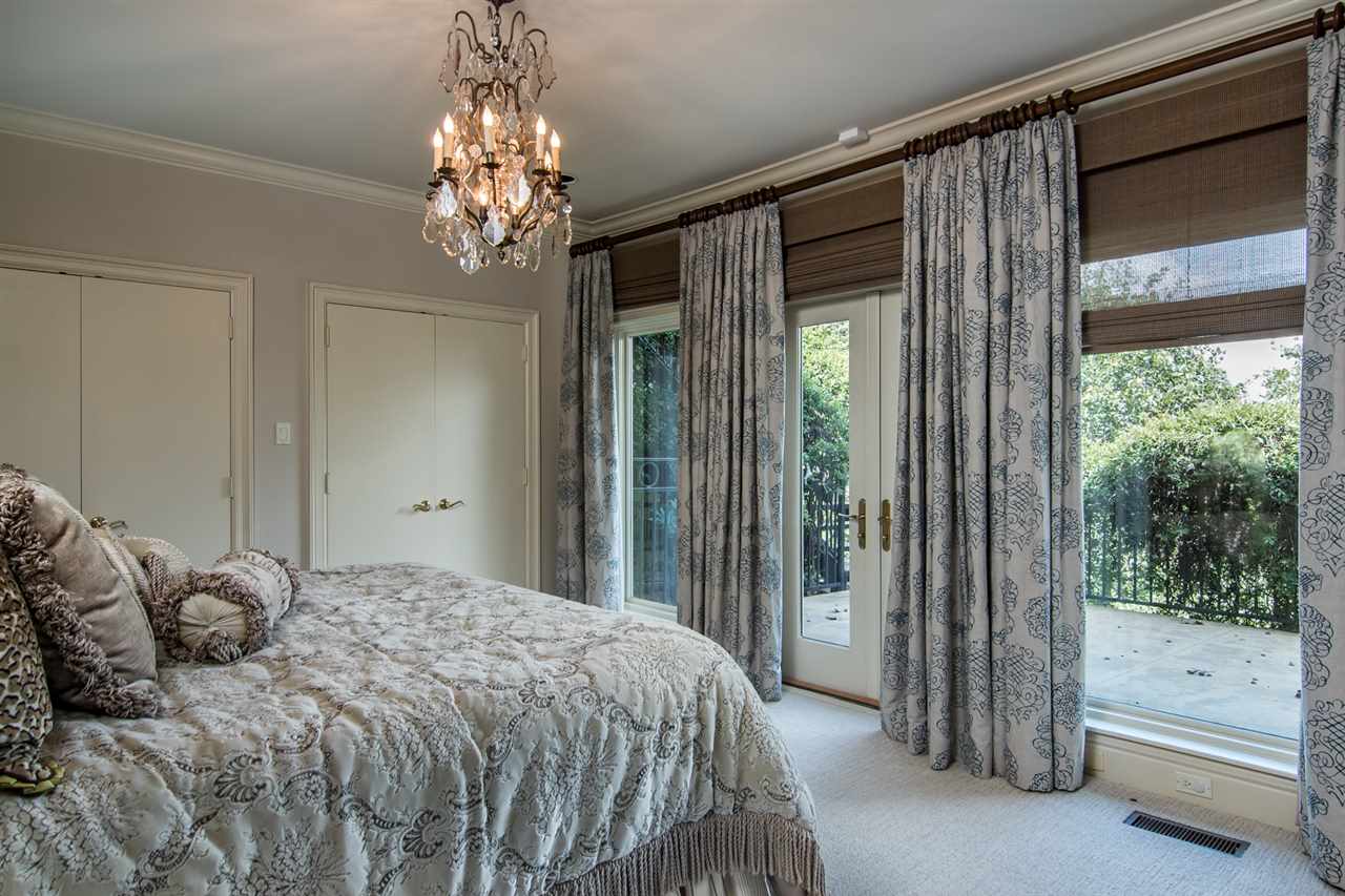 River View Manor - Residential