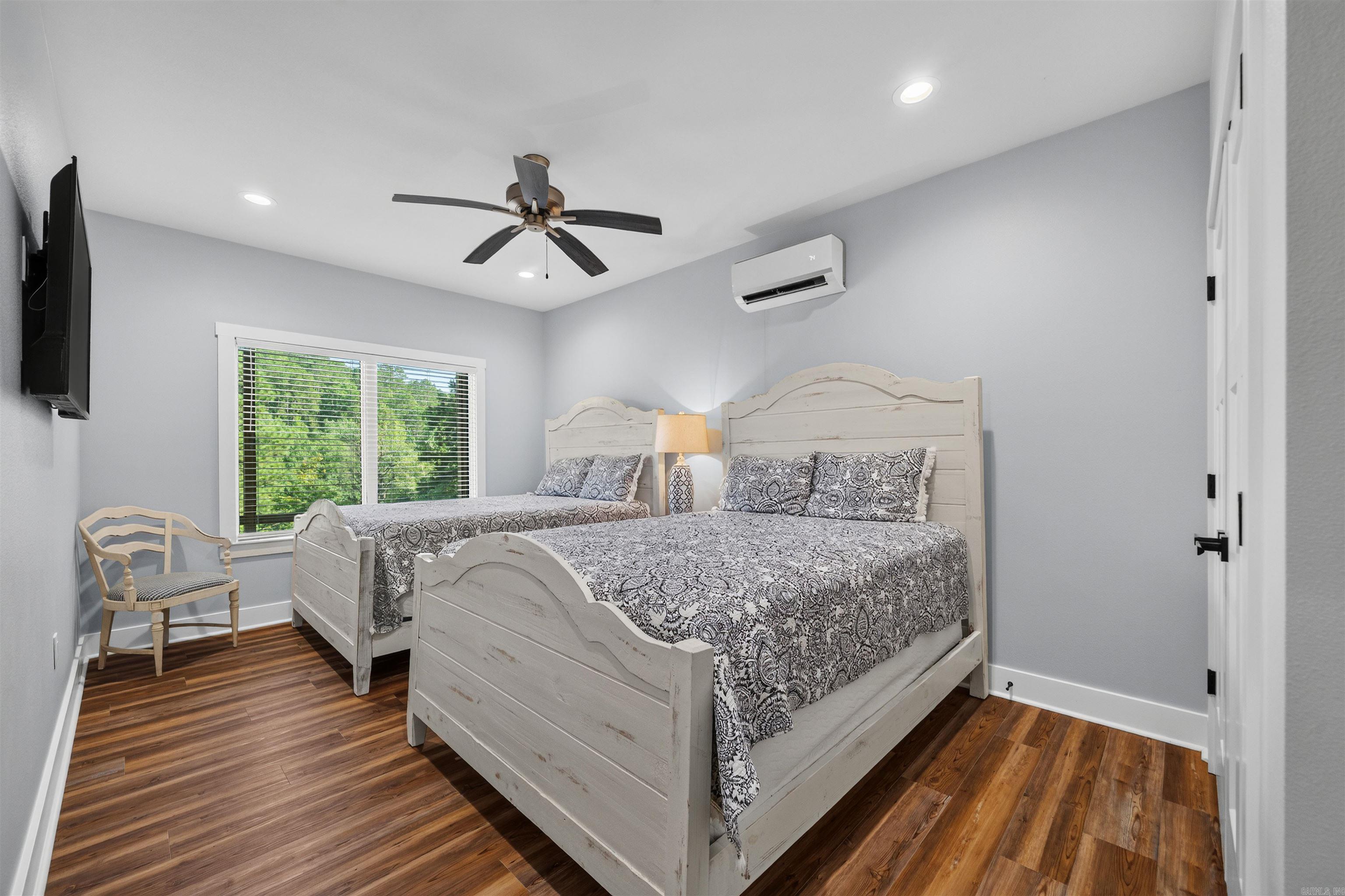 DIAMONDHEAD - Residential