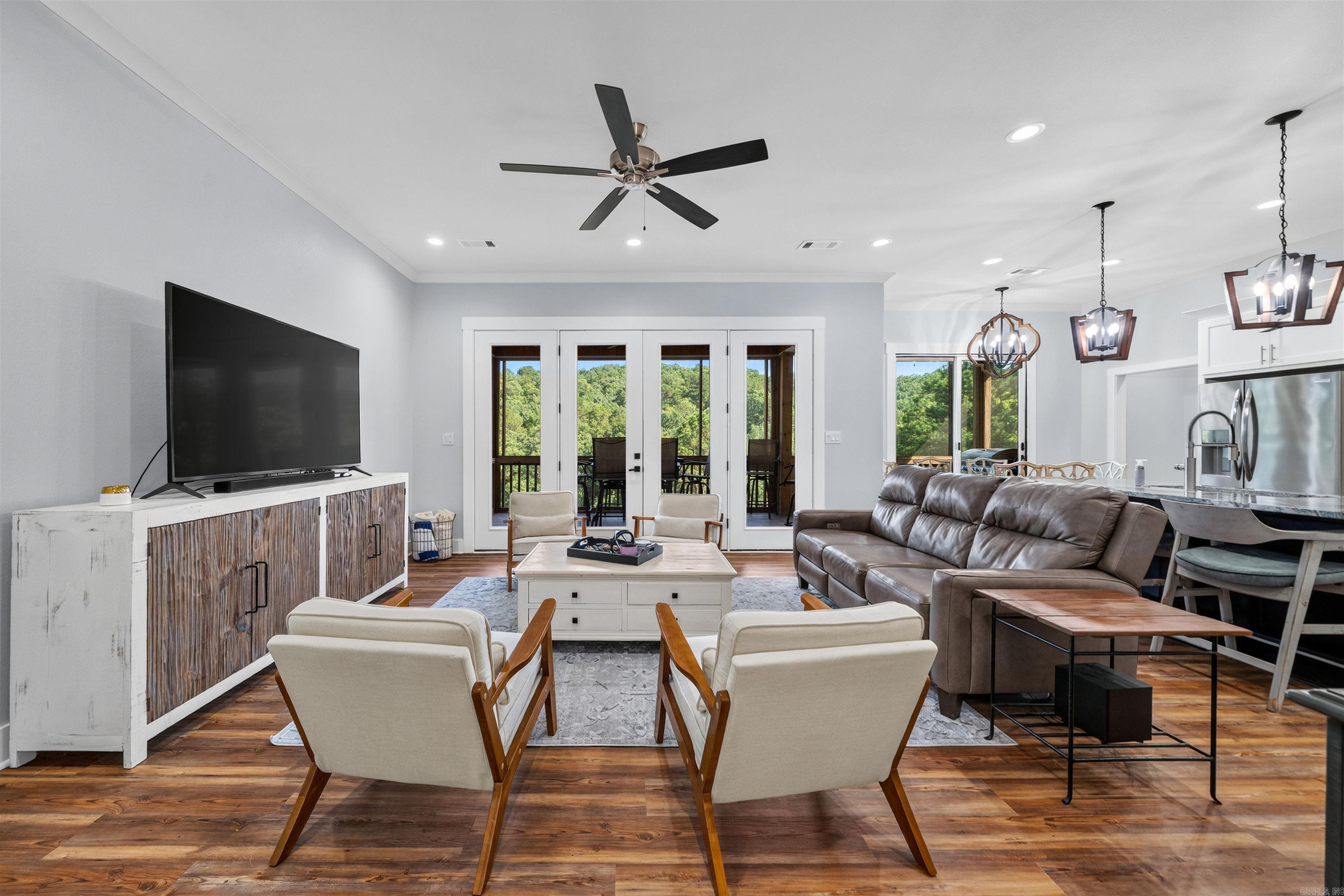 DIAMONDHEAD - Residential
