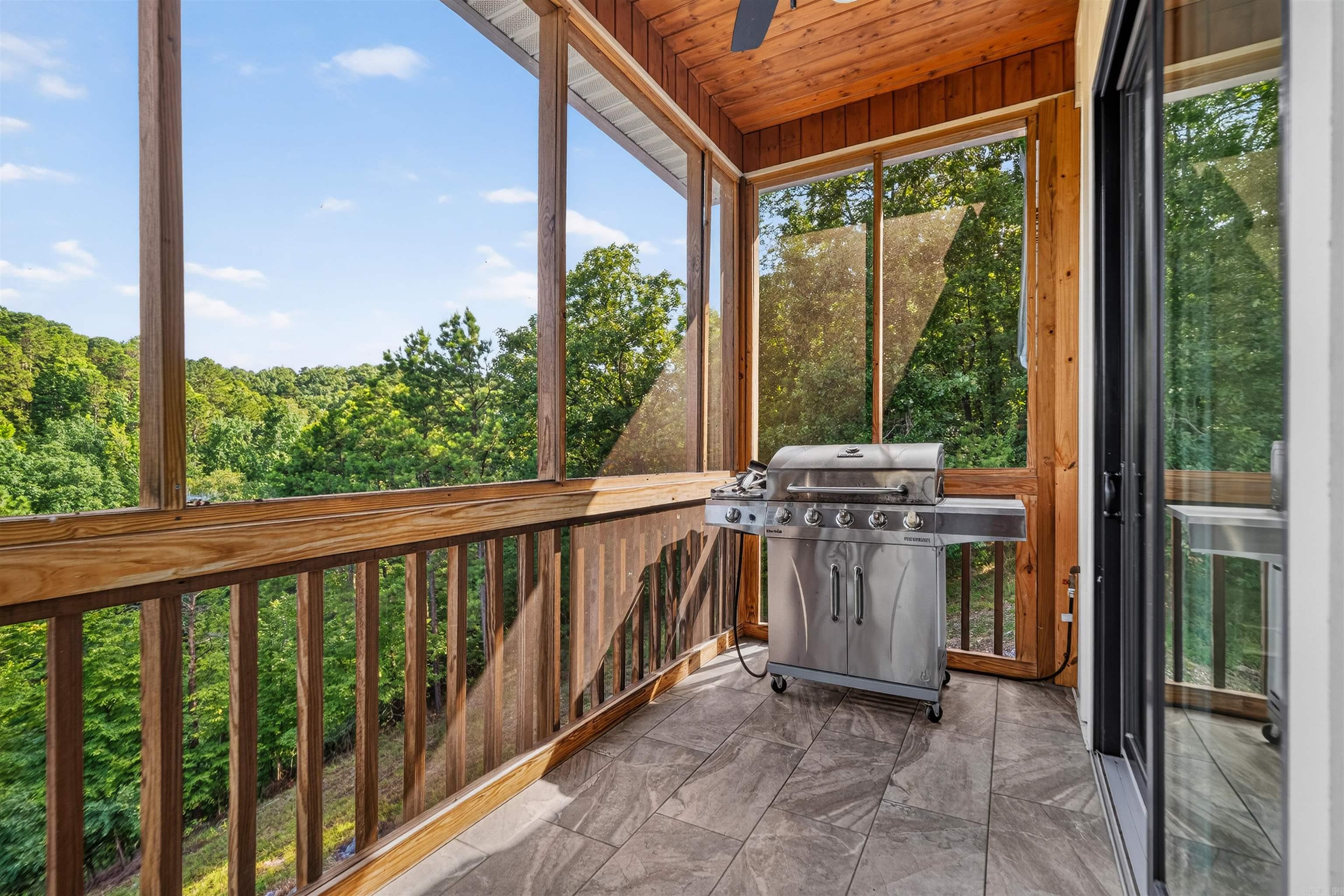 DIAMONDHEAD - Residential