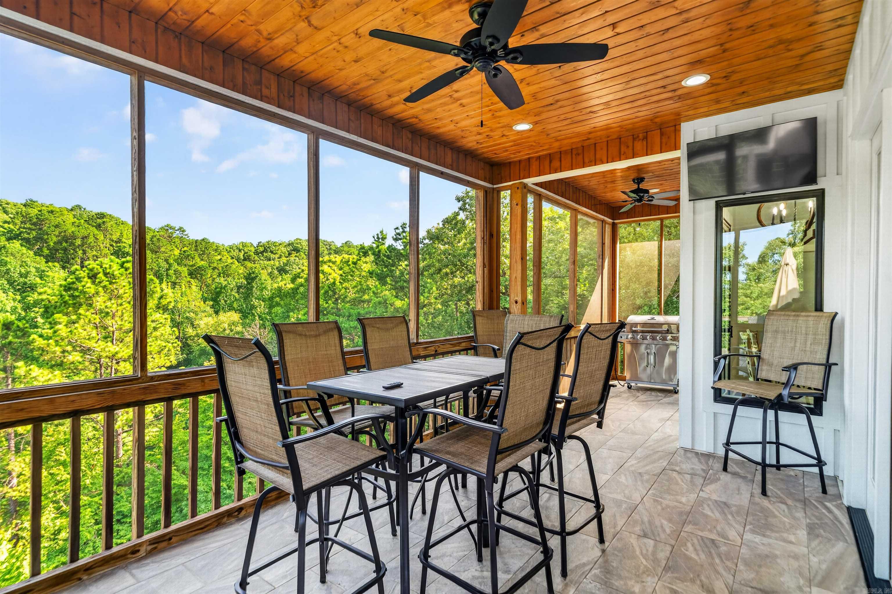 DIAMONDHEAD - Residential