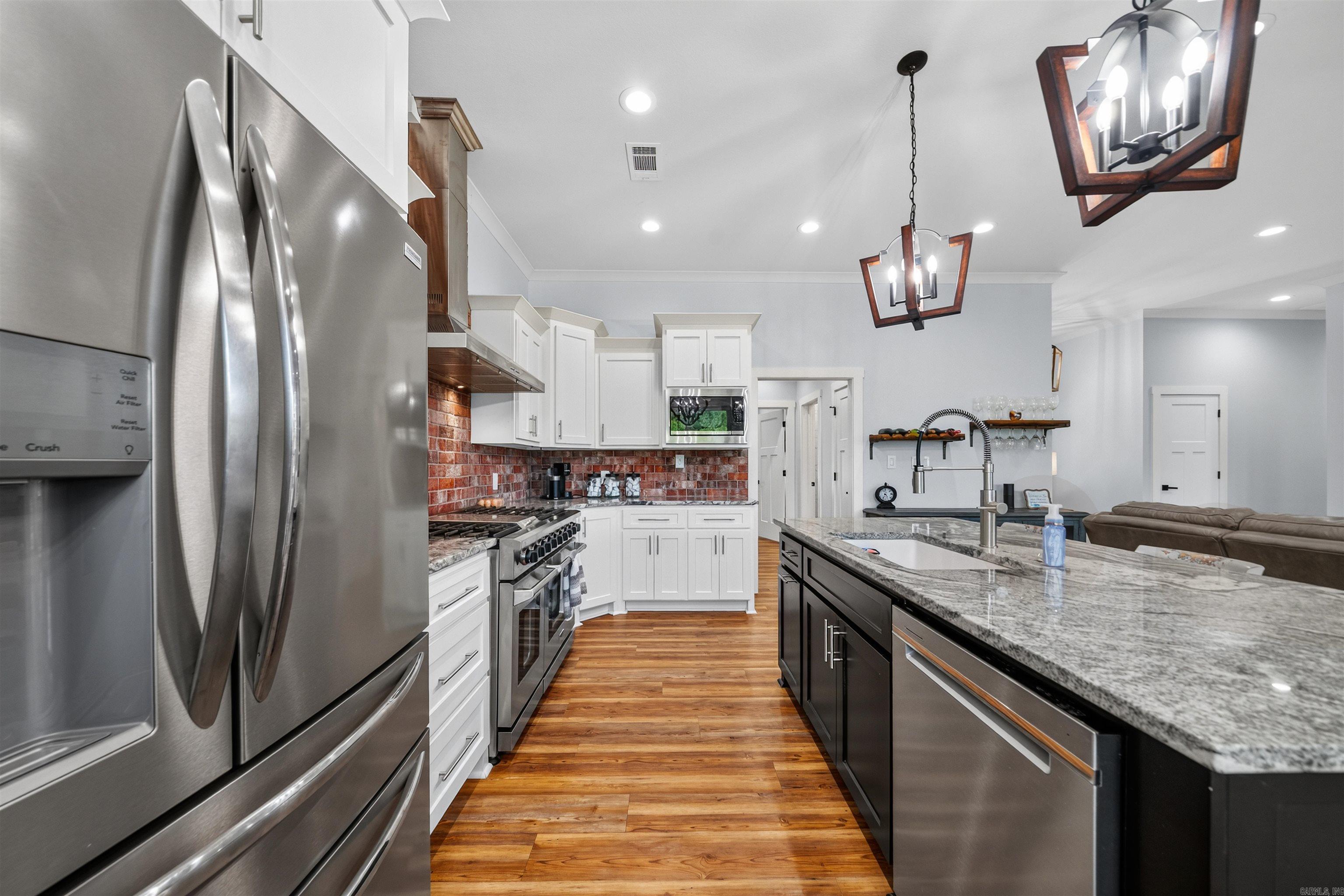 DIAMONDHEAD - Residential
