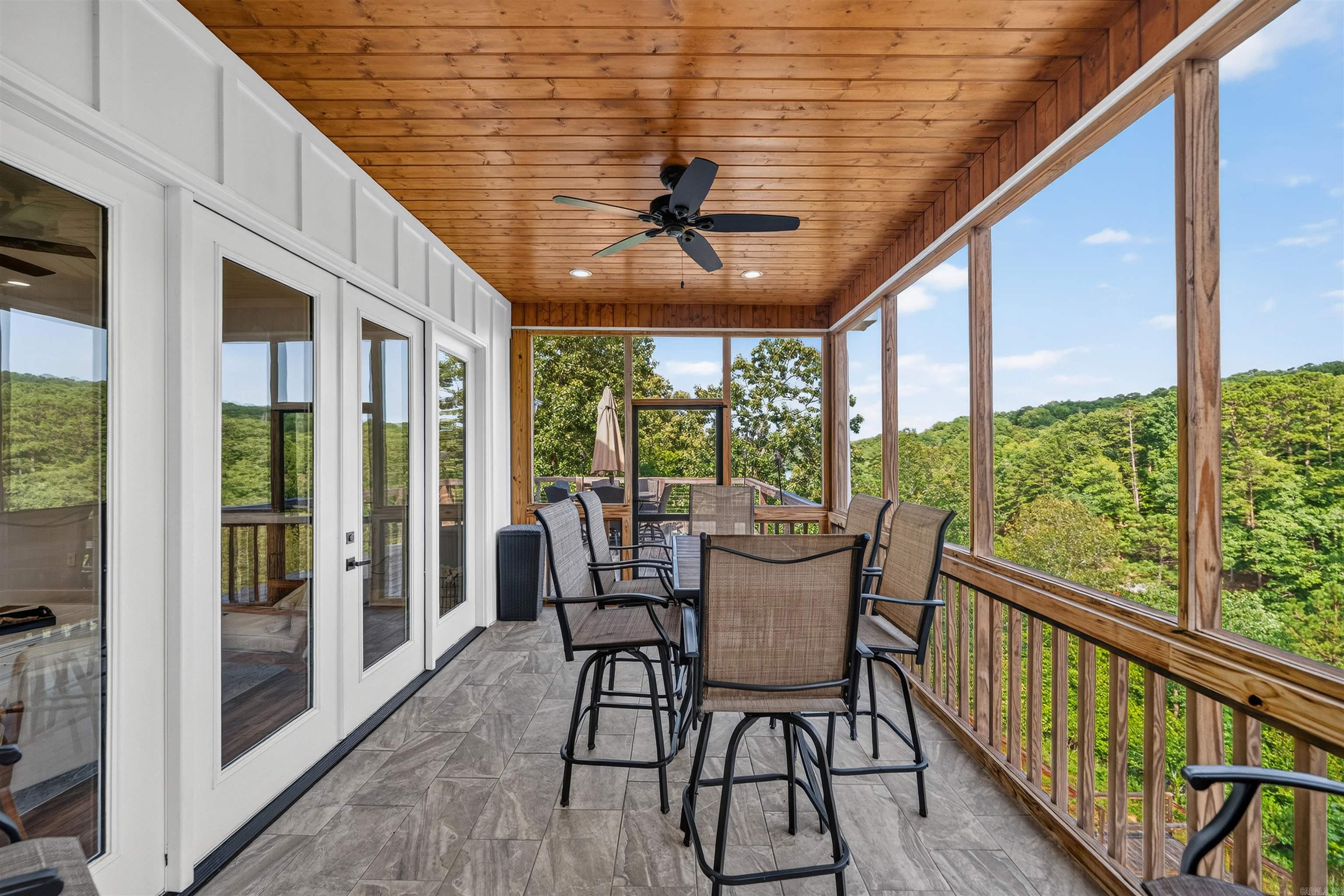DIAMONDHEAD - Residential